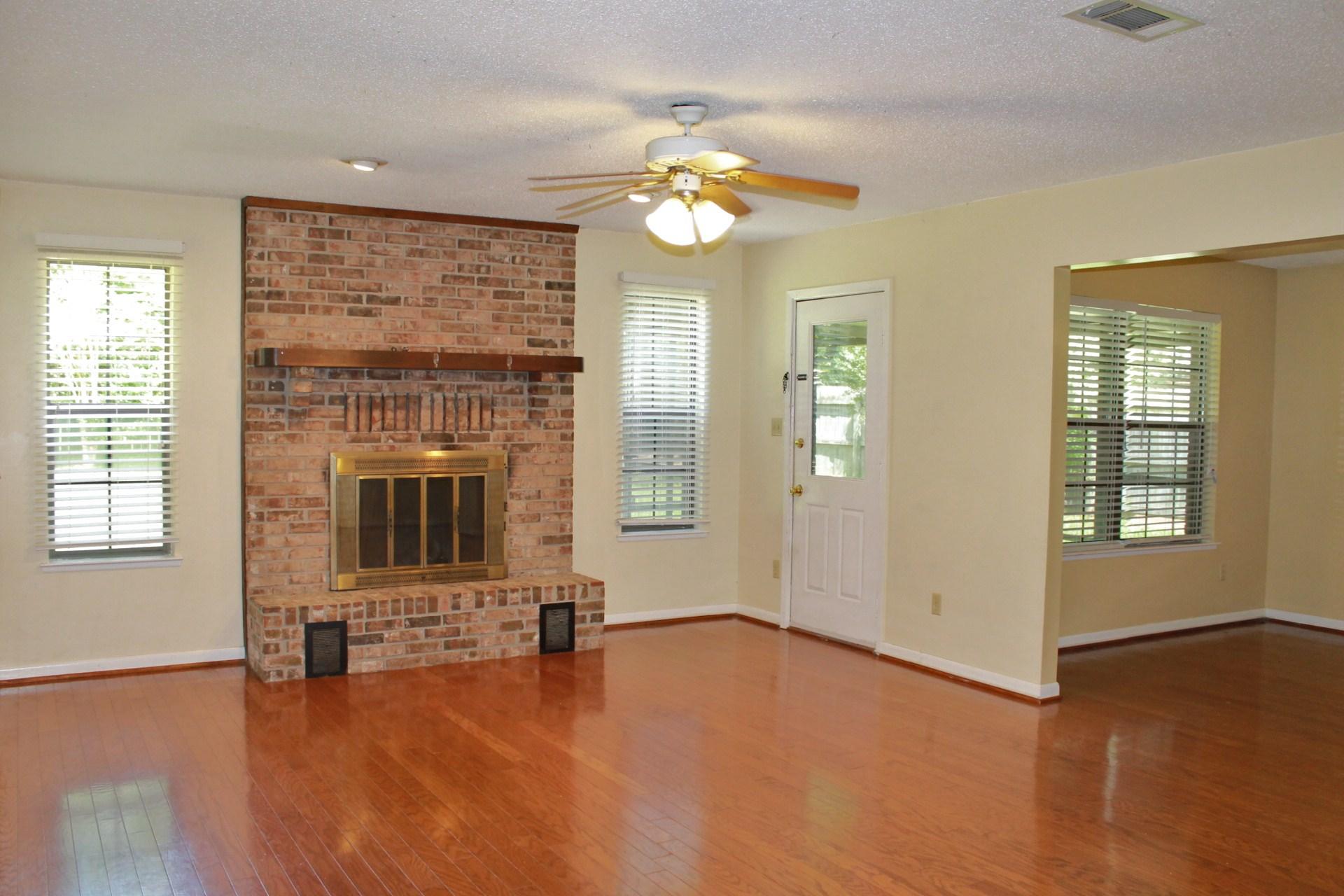 PINEWOOD ESTATES 2 - Residential