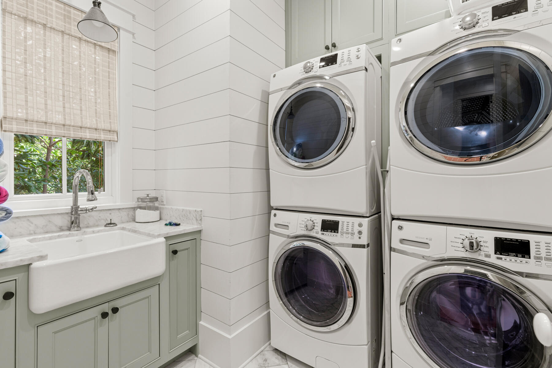 SEAGROVE 3RD ADDN - Residential