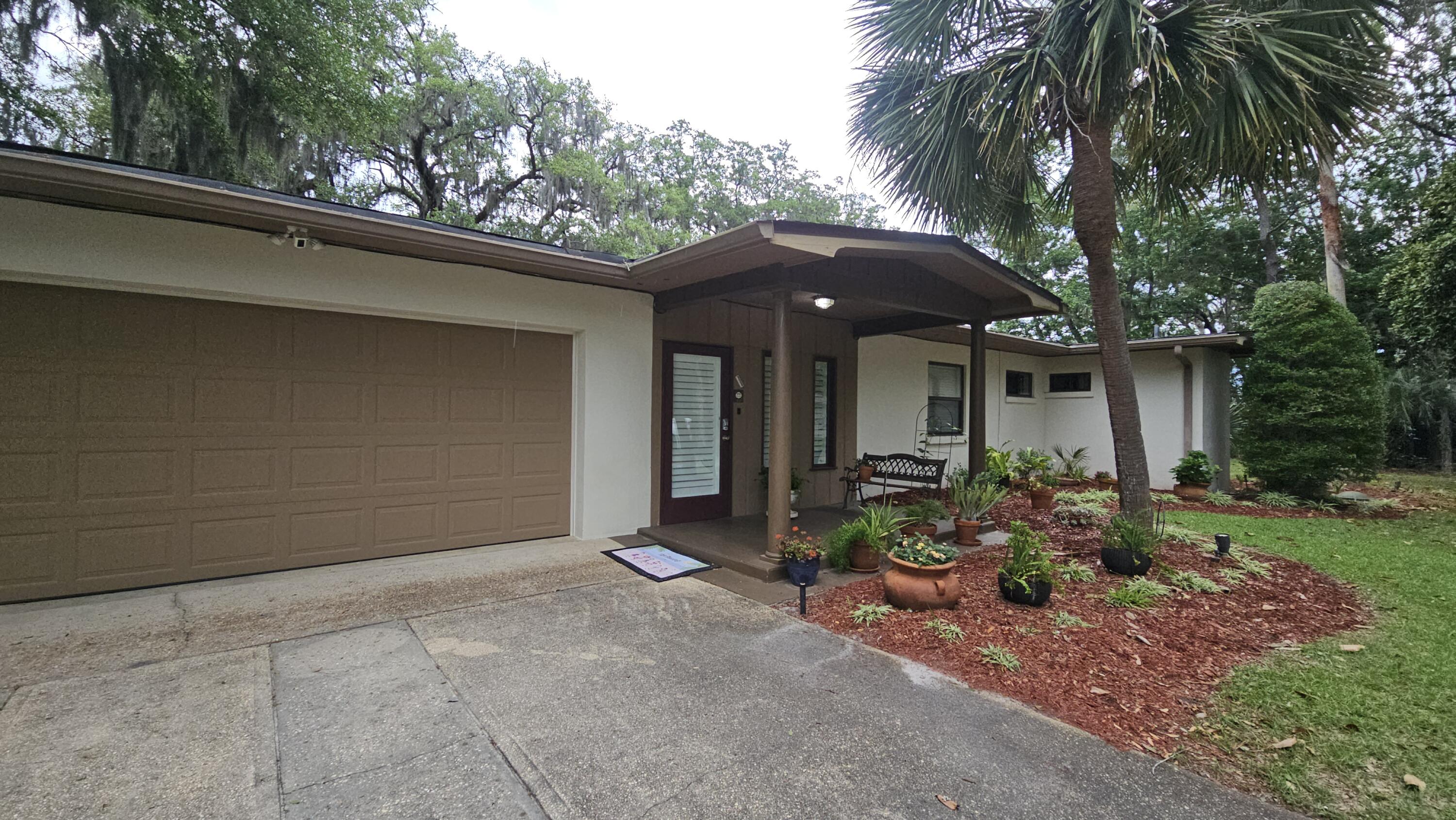 CRIGLER POINT - Residential Lease