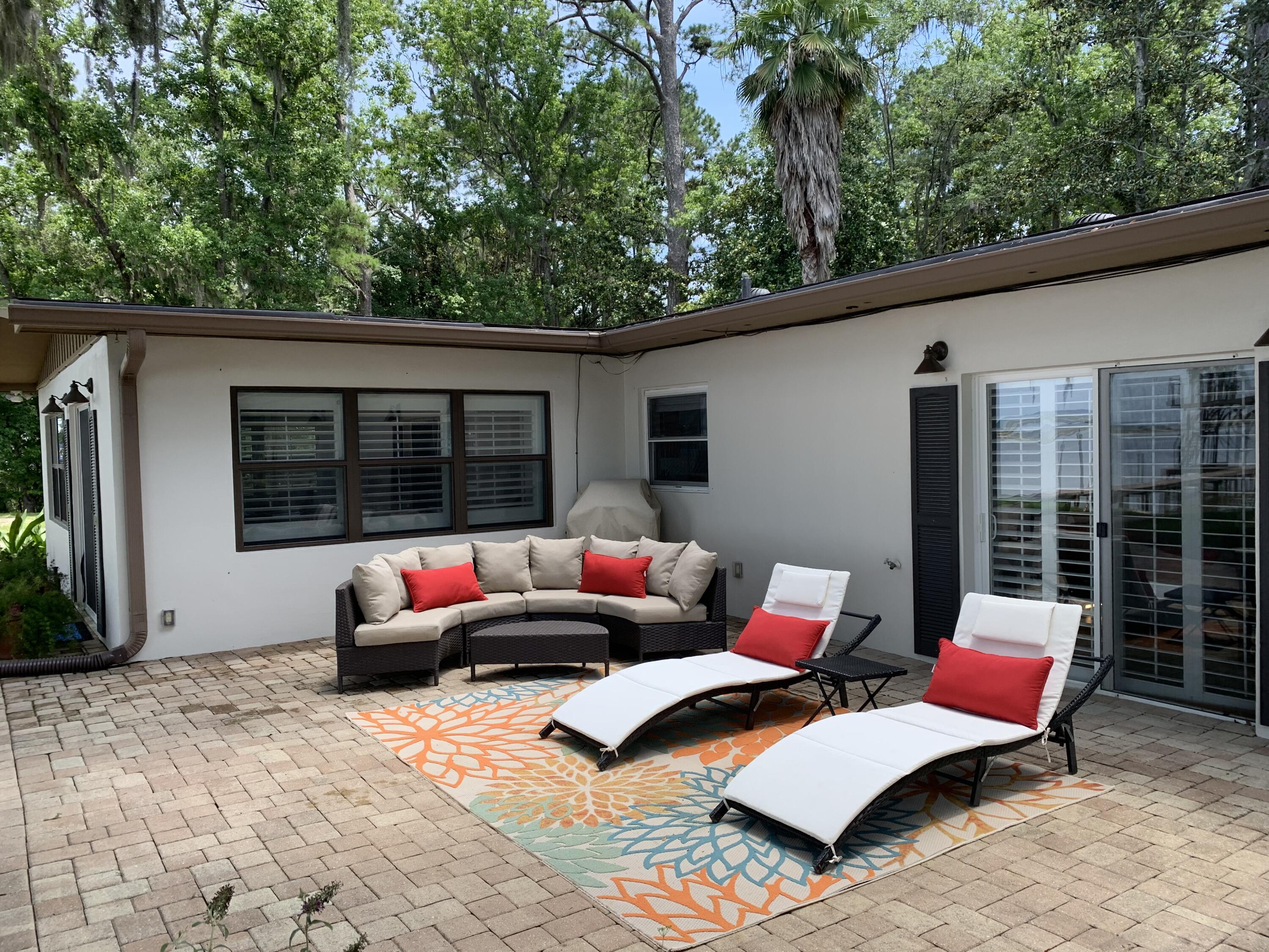 CRIGLER POINT - Residential Lease