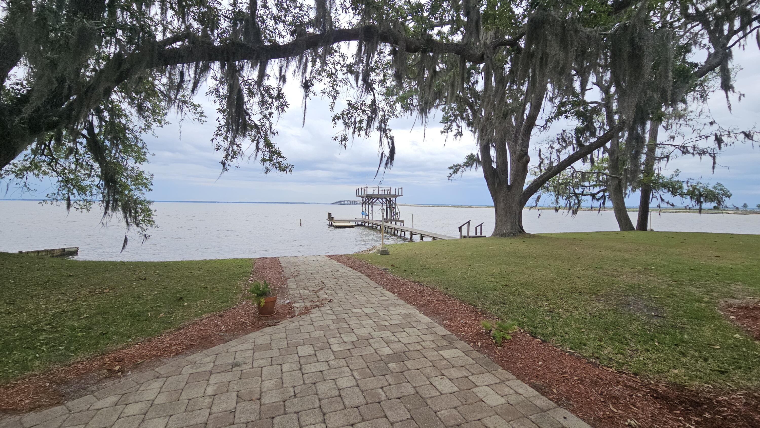 CRIGLER POINT - Residential Lease