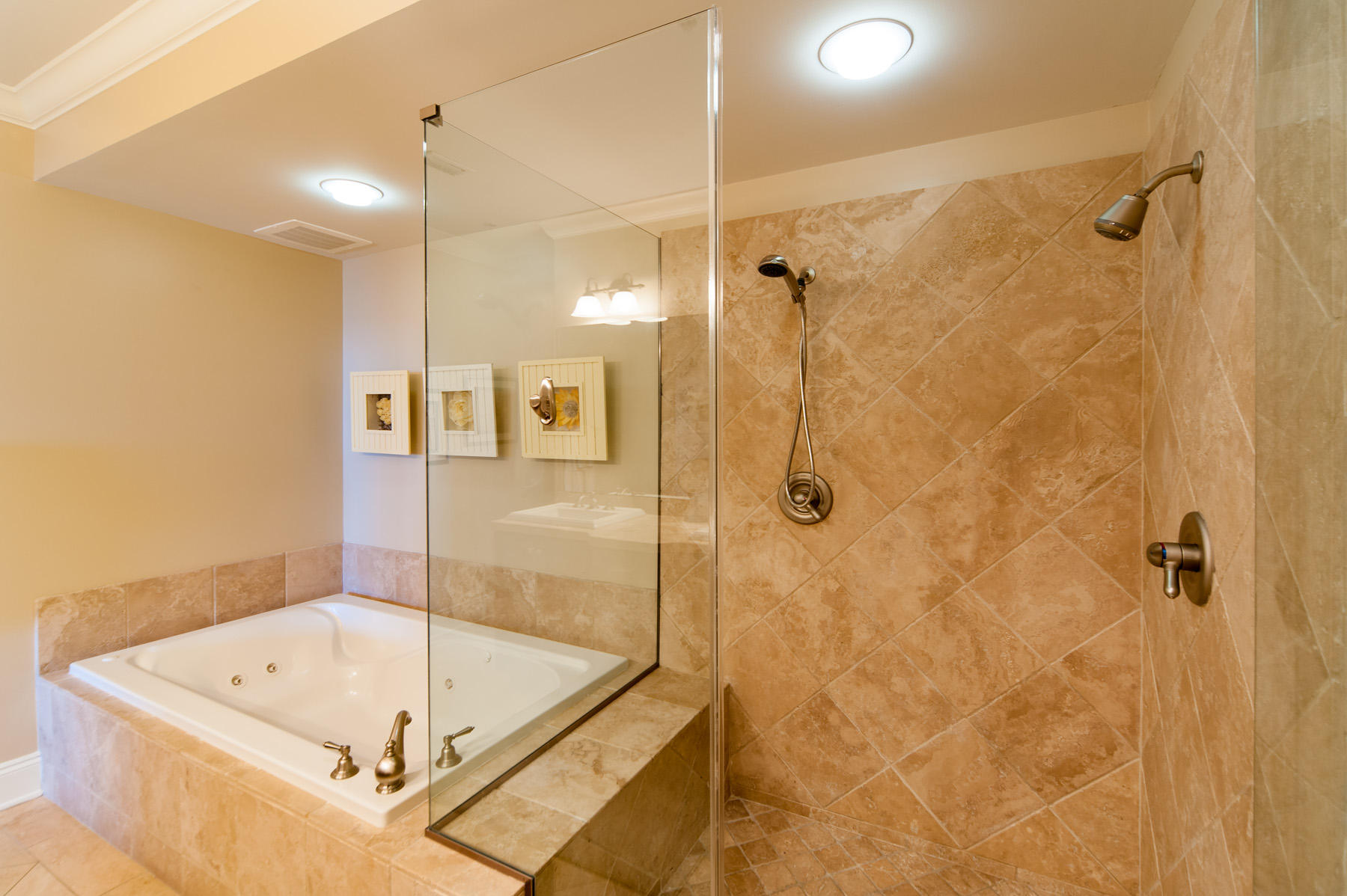 ADAGIO - Residential