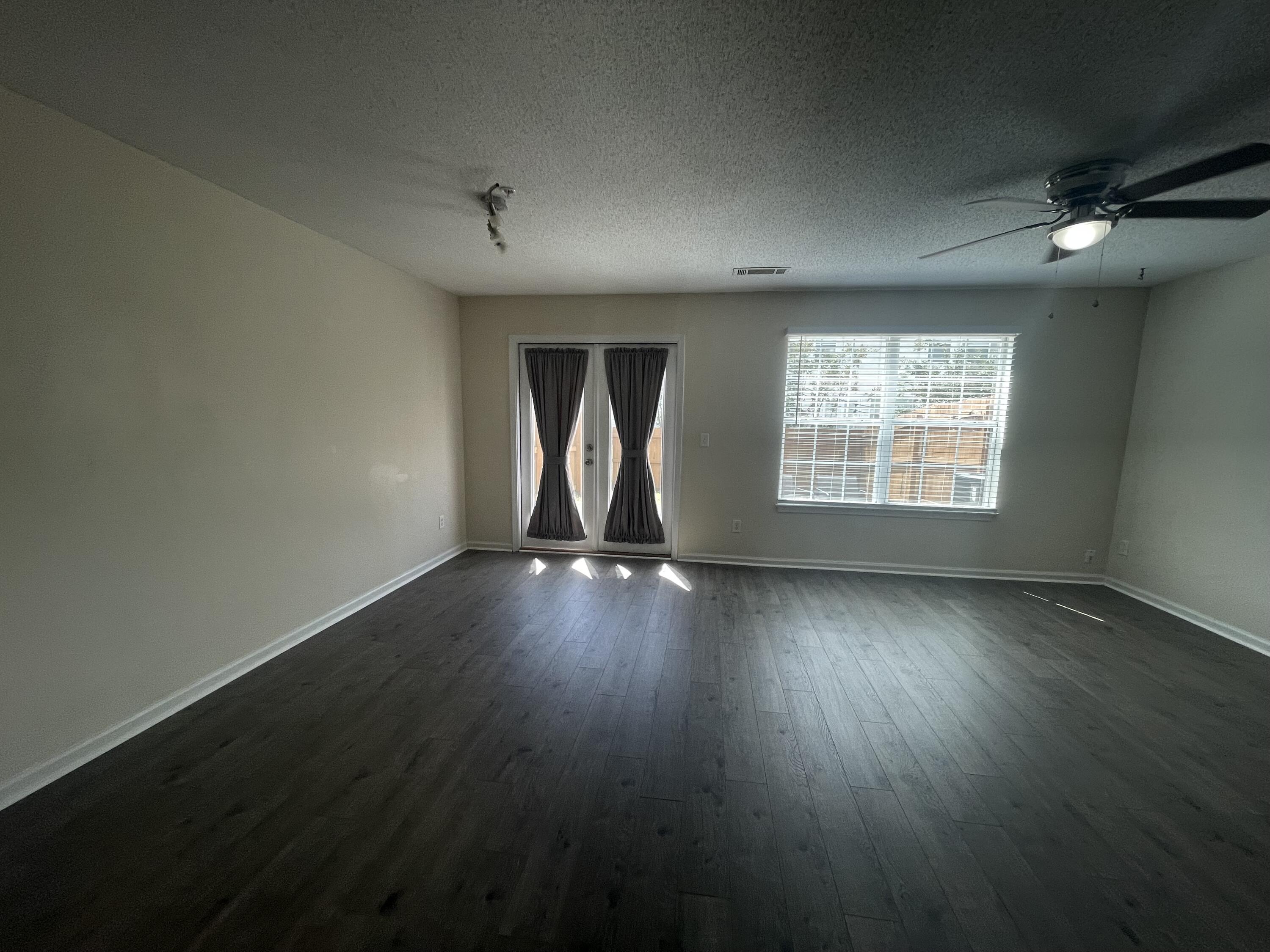 ROLLING PINES - Residential Lease