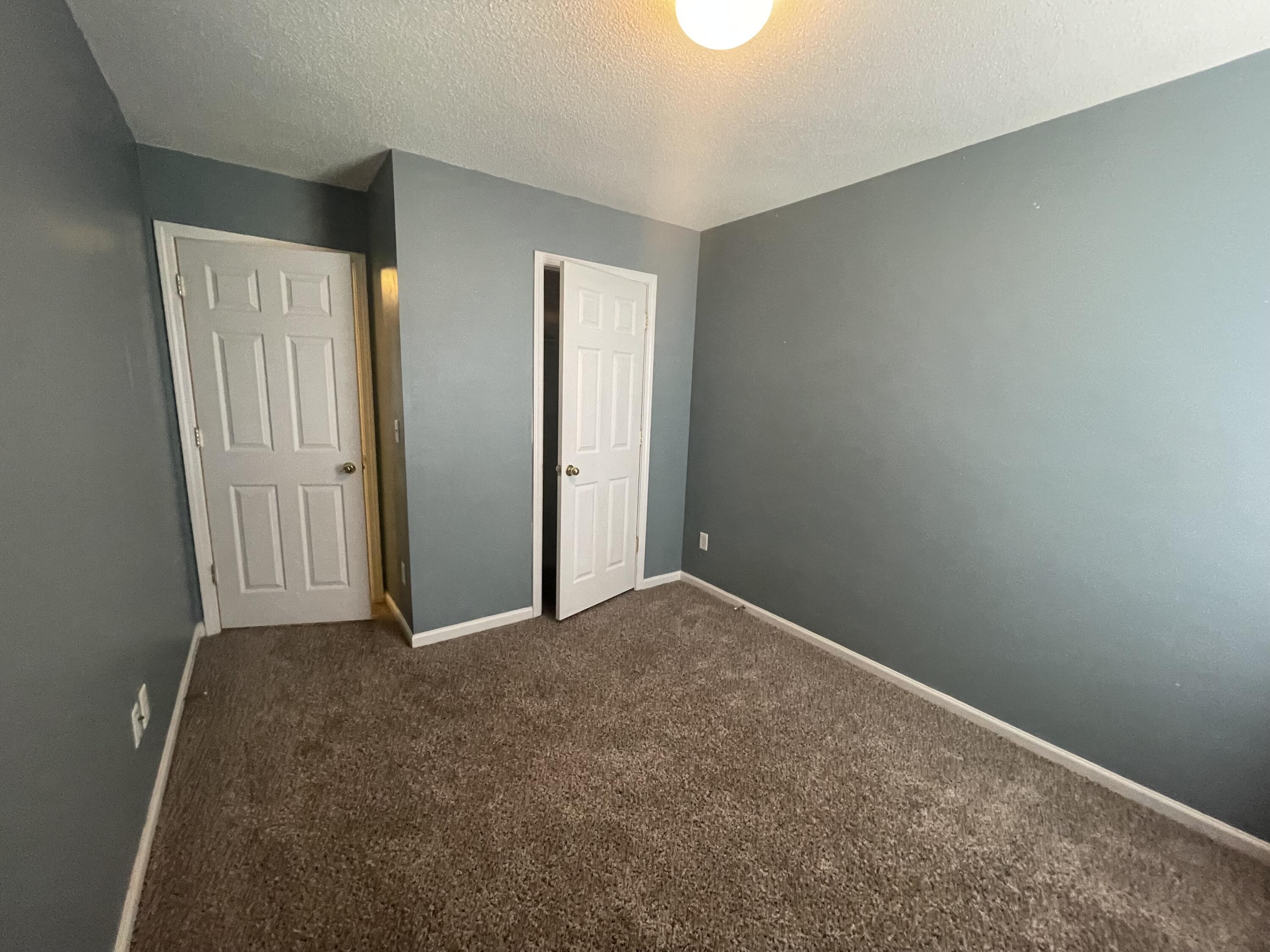 ROLLING PINES - Residential Lease