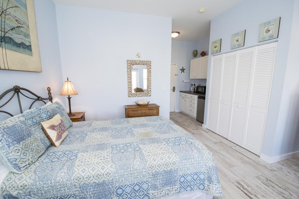 INN AT GULF PLACE - Residential