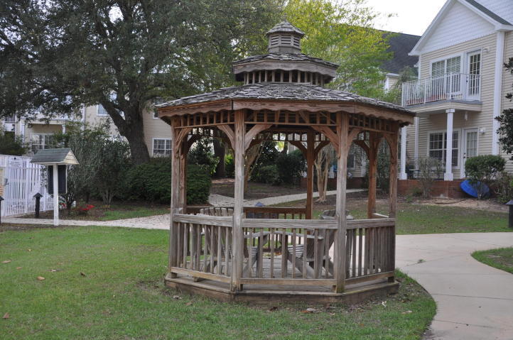 THE OAKS AT NICEVILLE - Residential