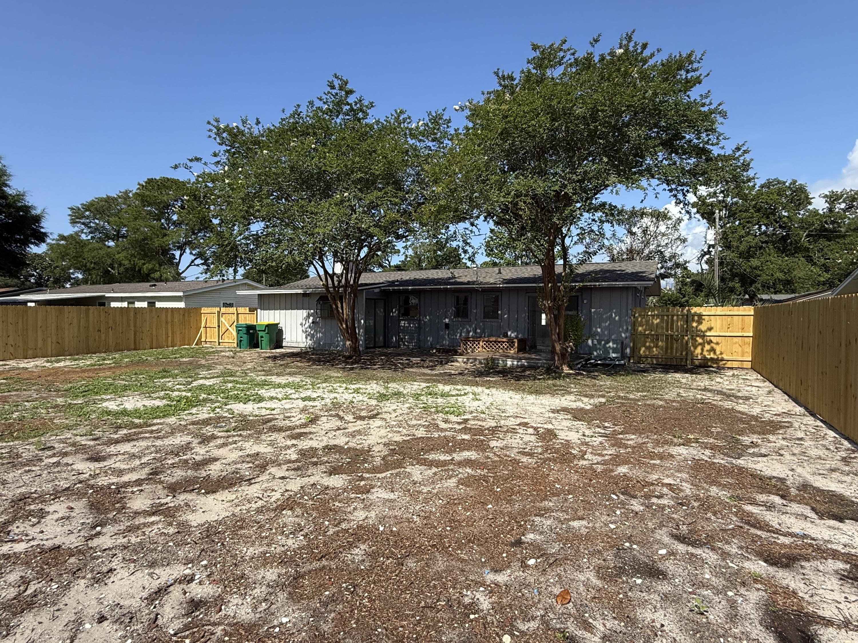 MARY ESTHER HEIGHTS - Residential