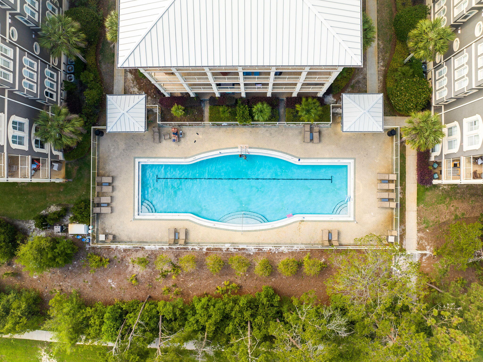 SEAVIEW VILLAS - Residential