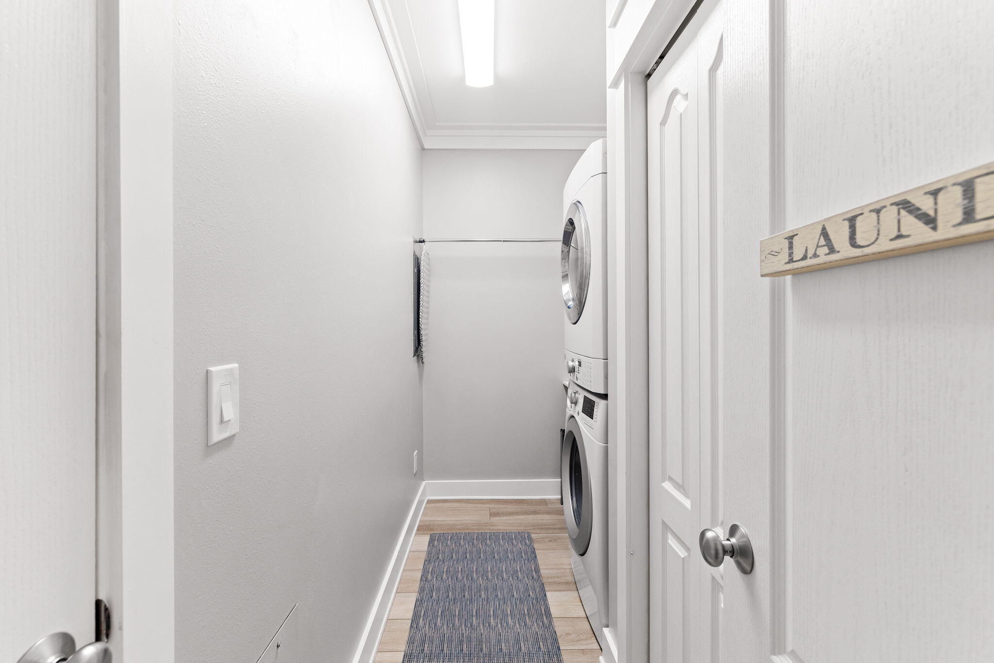 SEAVIEW VILLAS - Residential