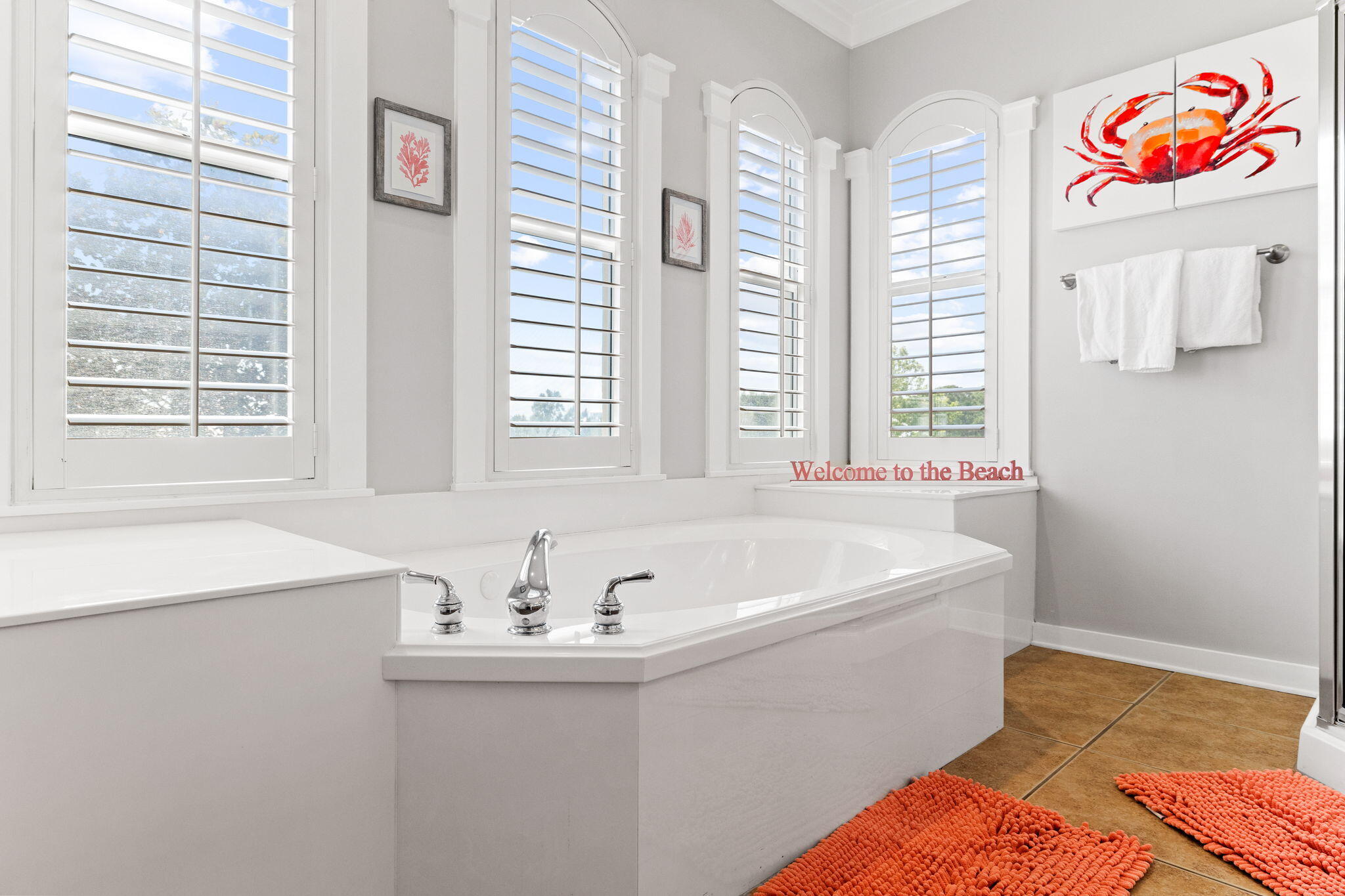 SEAVIEW VILLAS - Residential