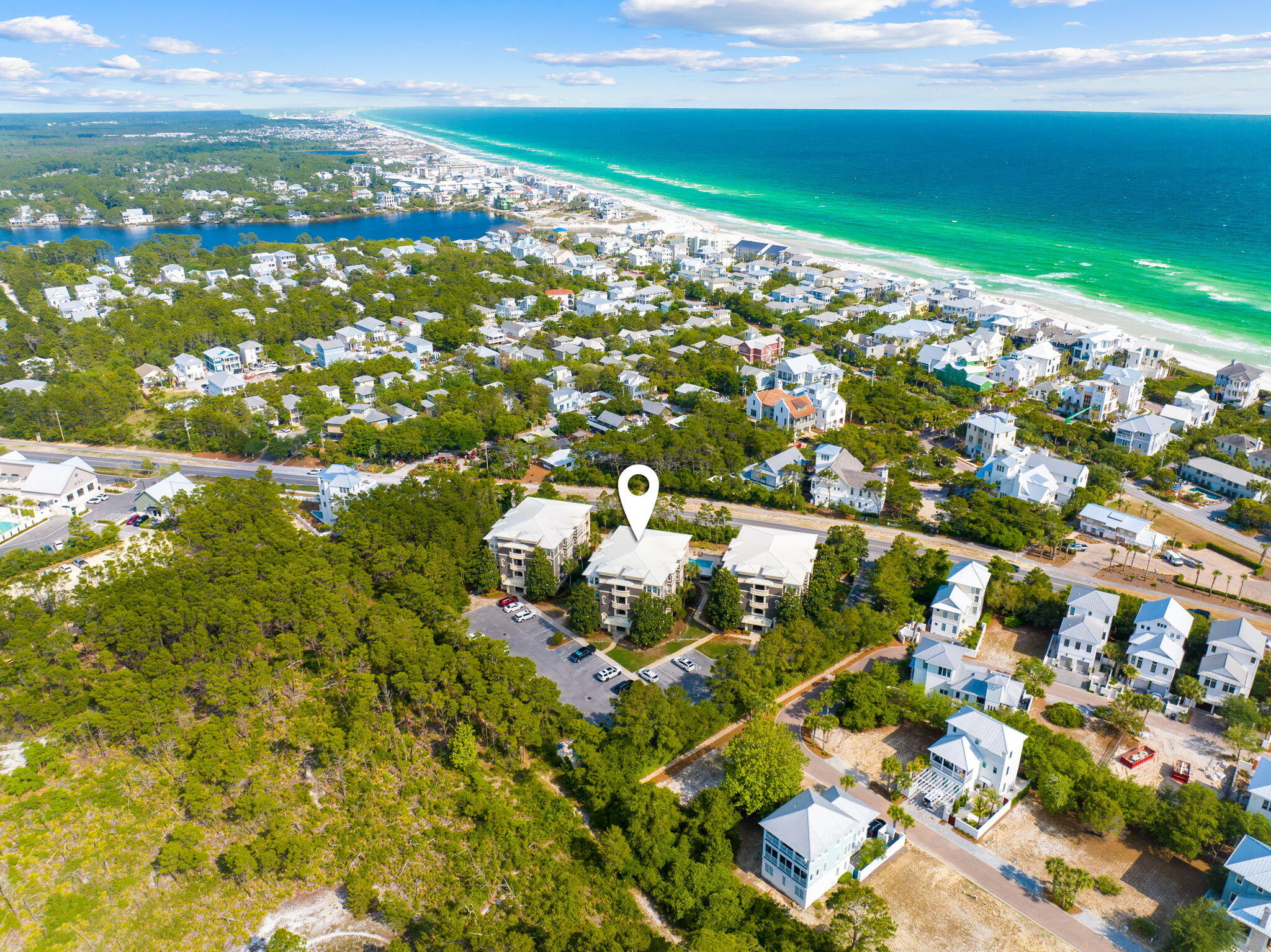 SEAVIEW VILLAS - Residential