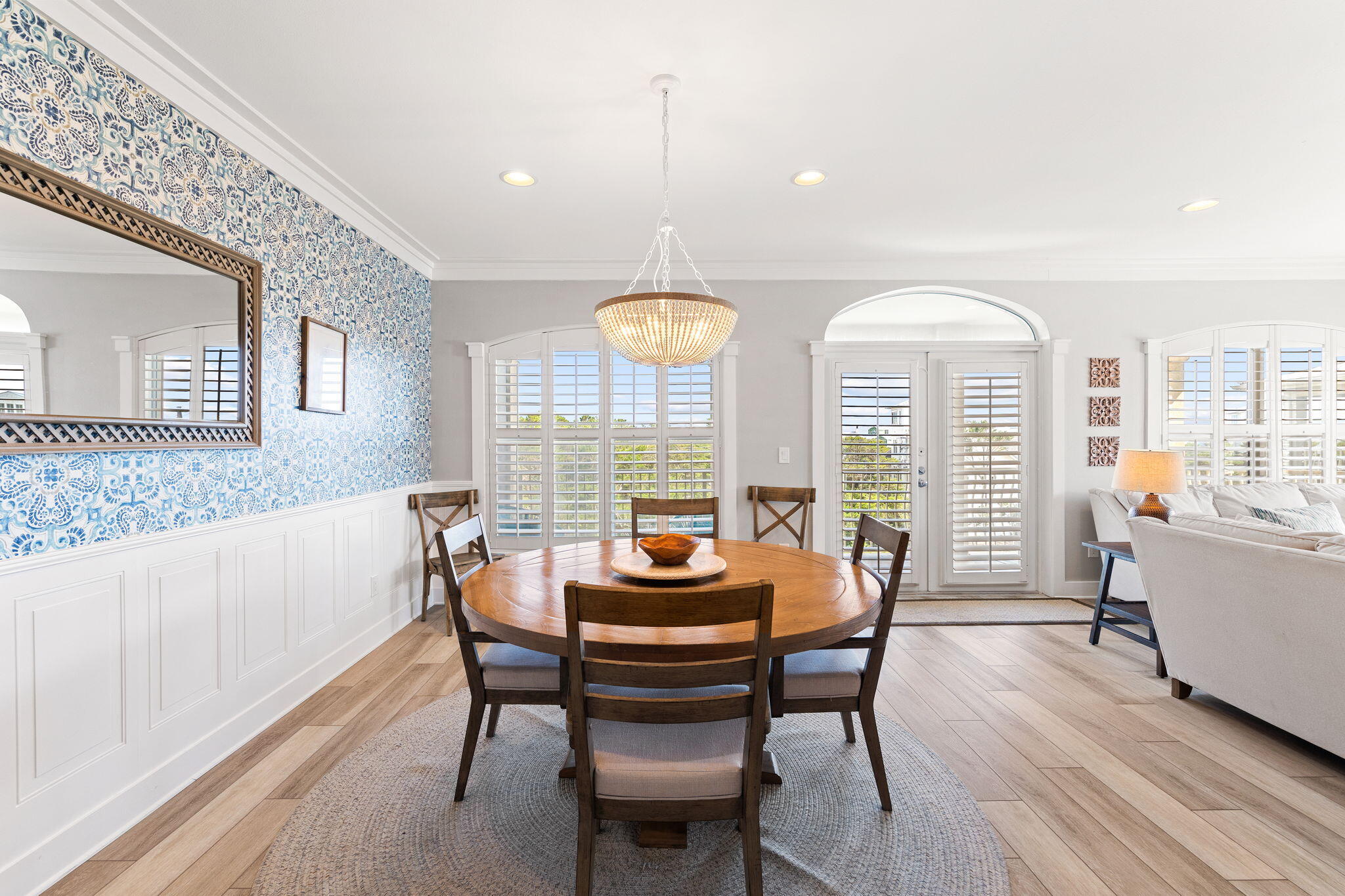 SEAVIEW VILLAS - Residential