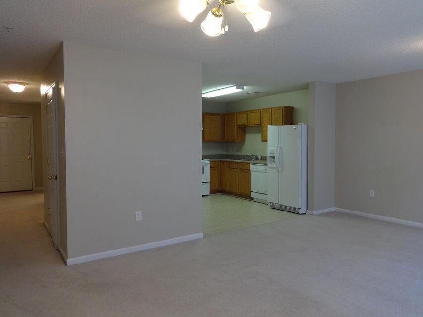 ROLLING PINES - Residential Lease