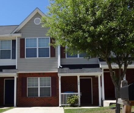 ROLLING PINES - Residential Lease