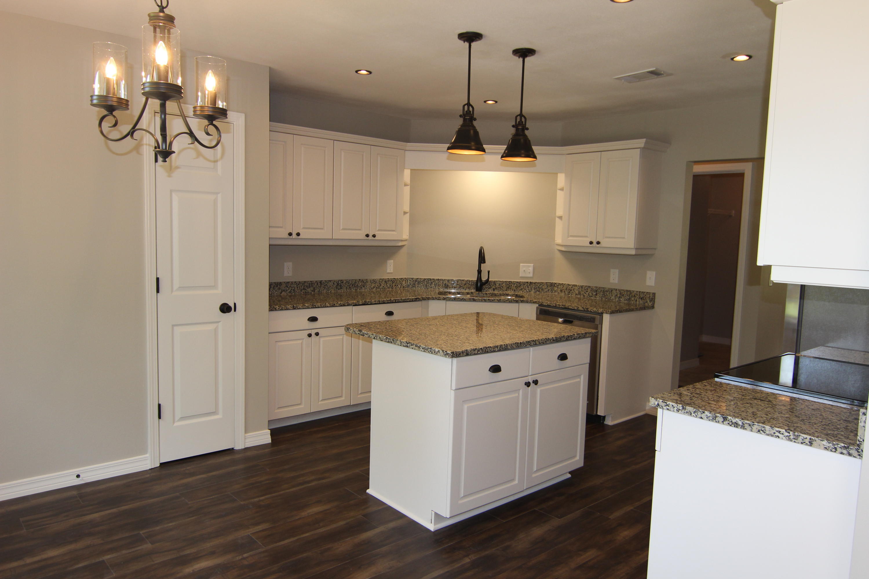 COUNTRY BREEZE ESTATES - Residential