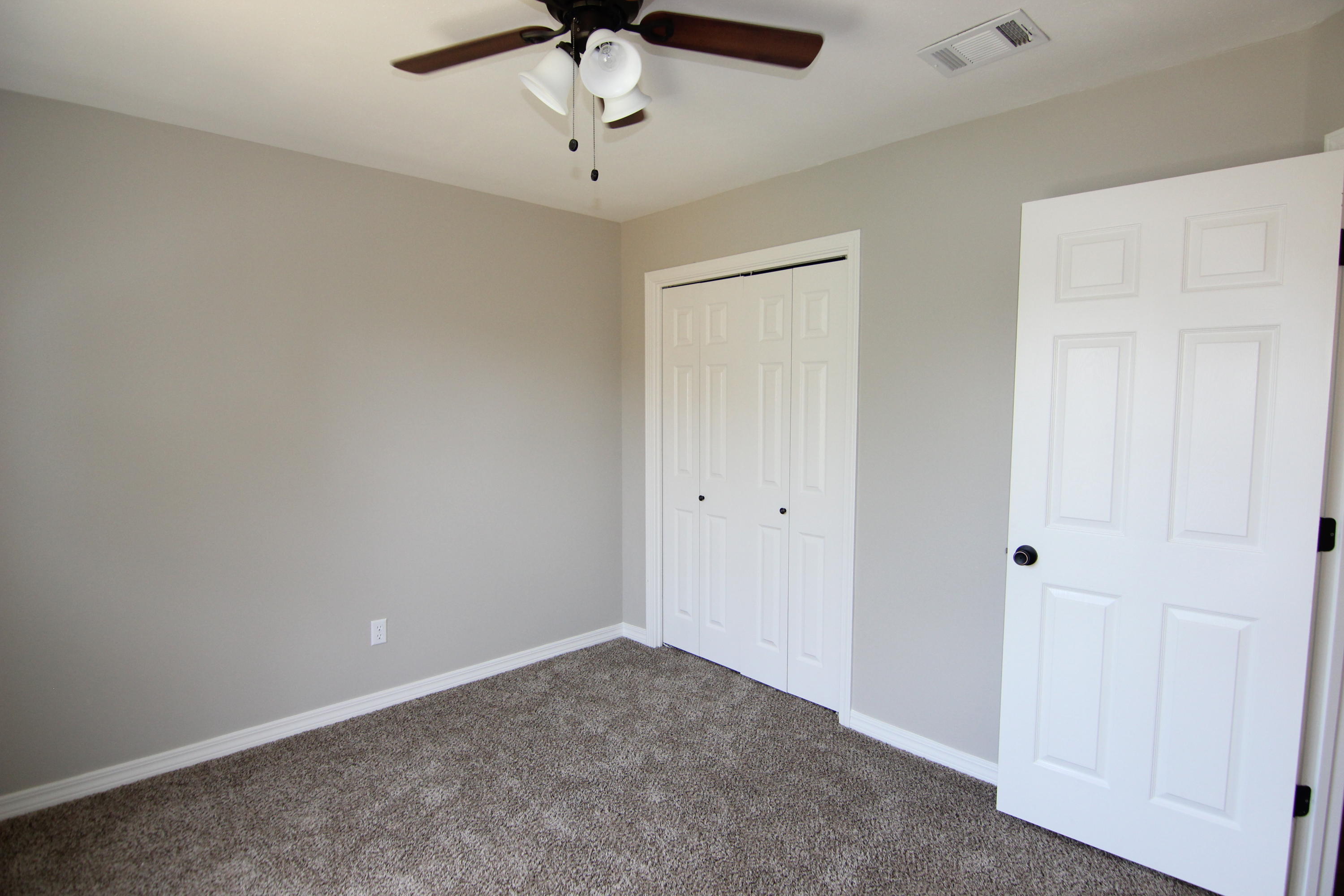 COUNTRY BREEZE ESTATES - Residential