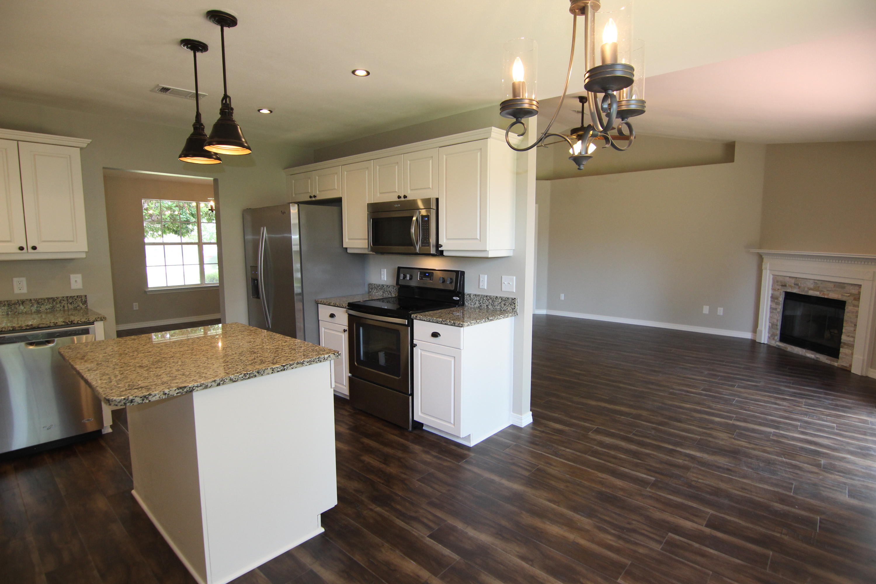 COUNTRY BREEZE ESTATES - Residential