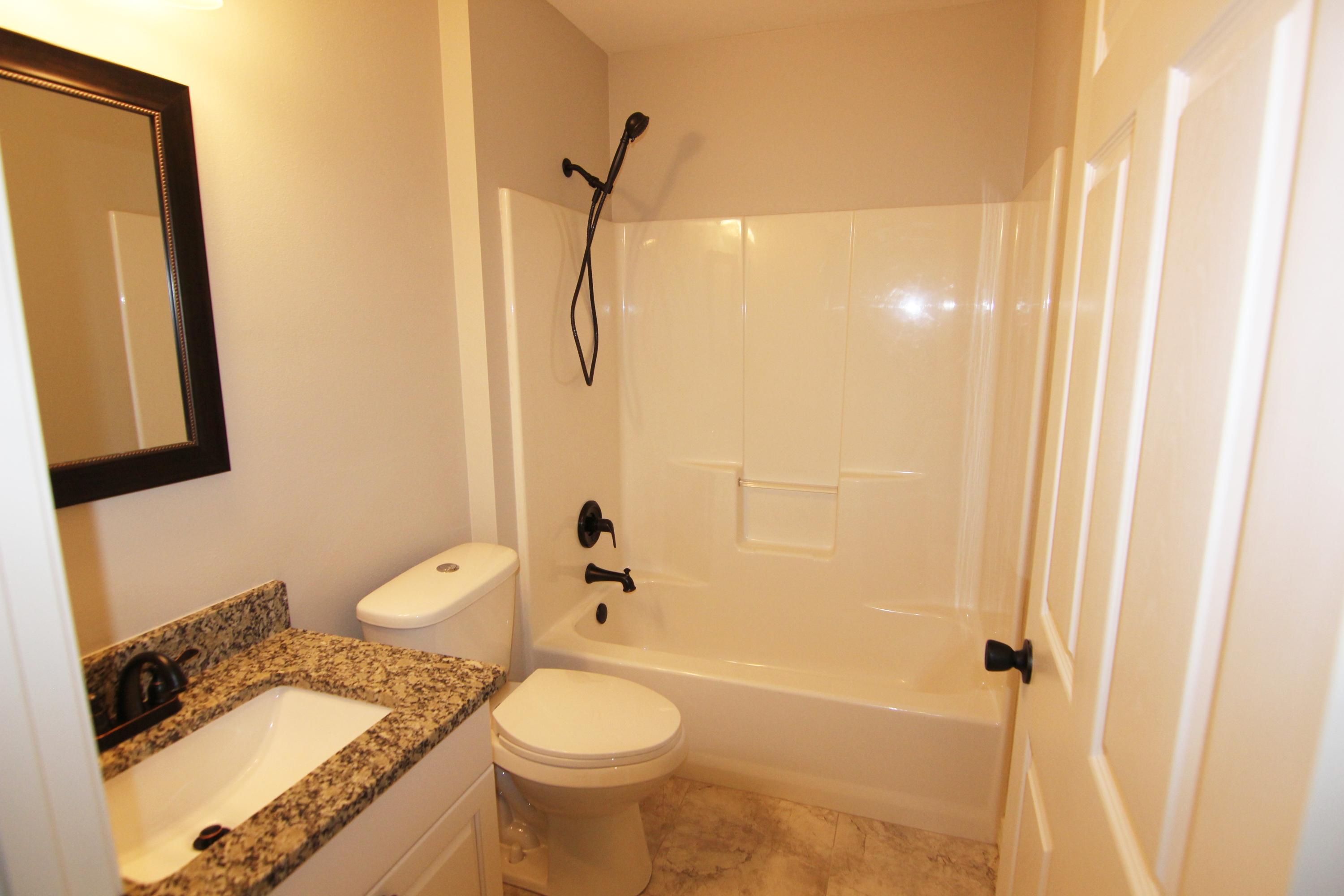 COUNTRY BREEZE ESTATES - Residential