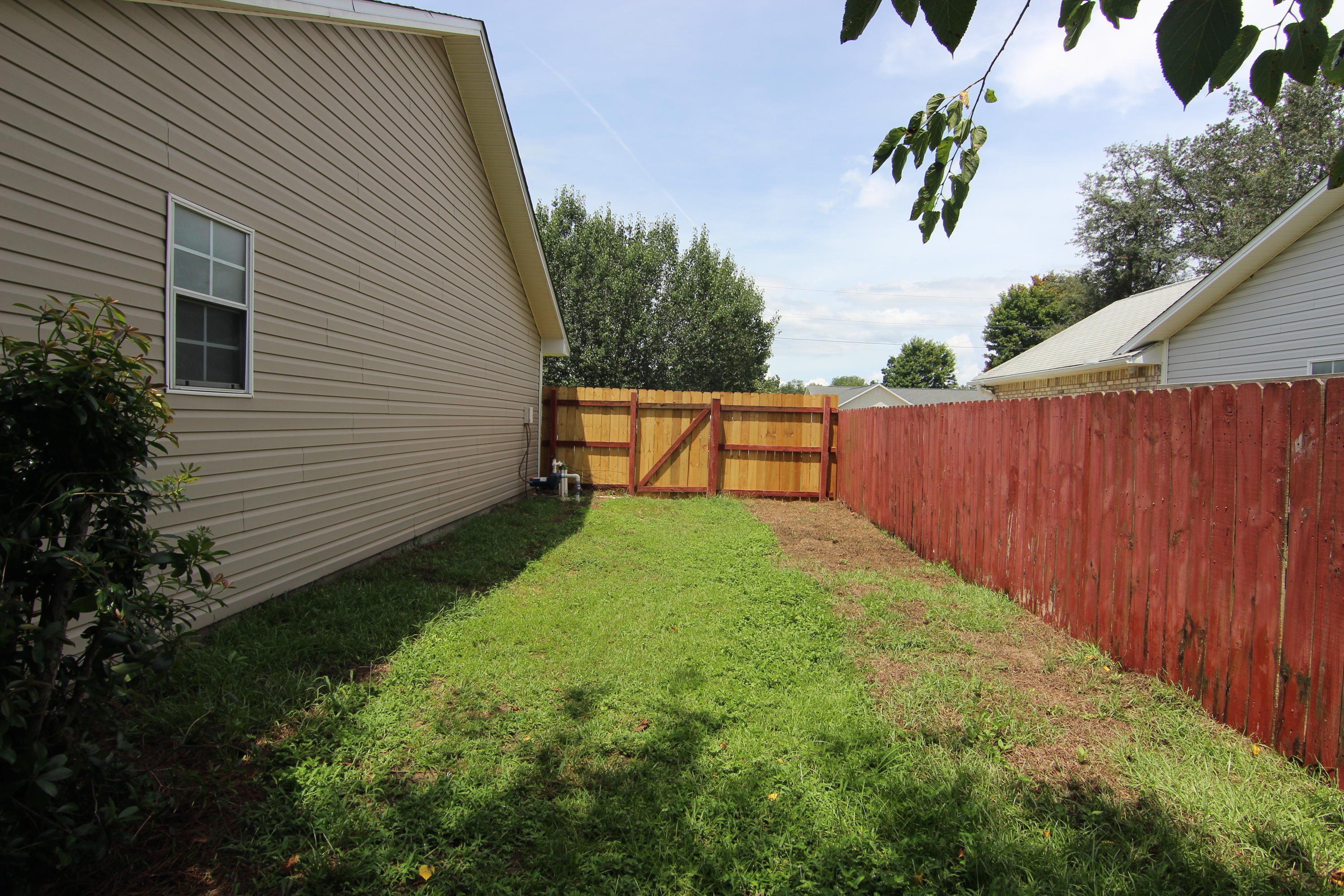 COUNTRY BREEZE ESTATES - Residential