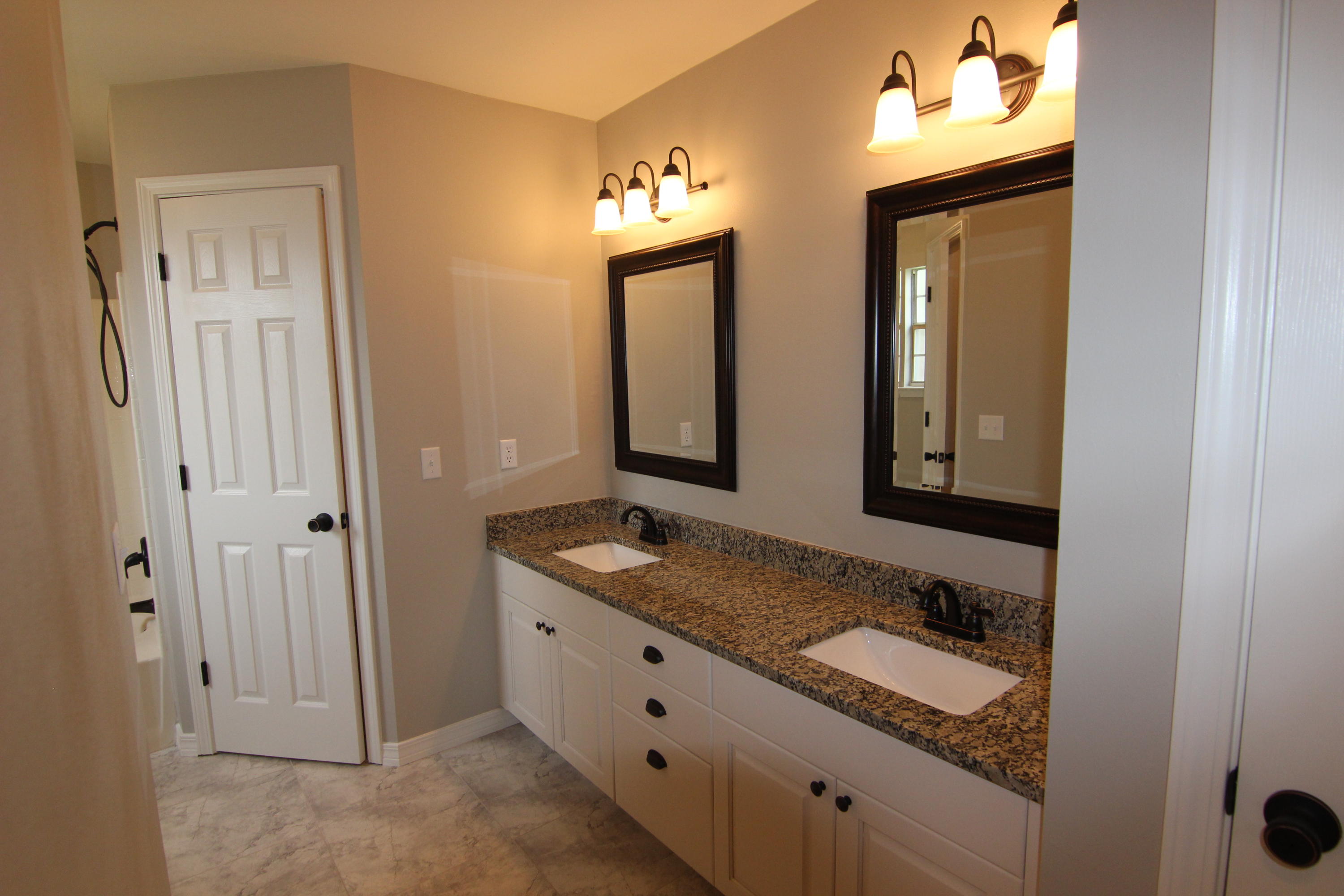 COUNTRY BREEZE ESTATES - Residential