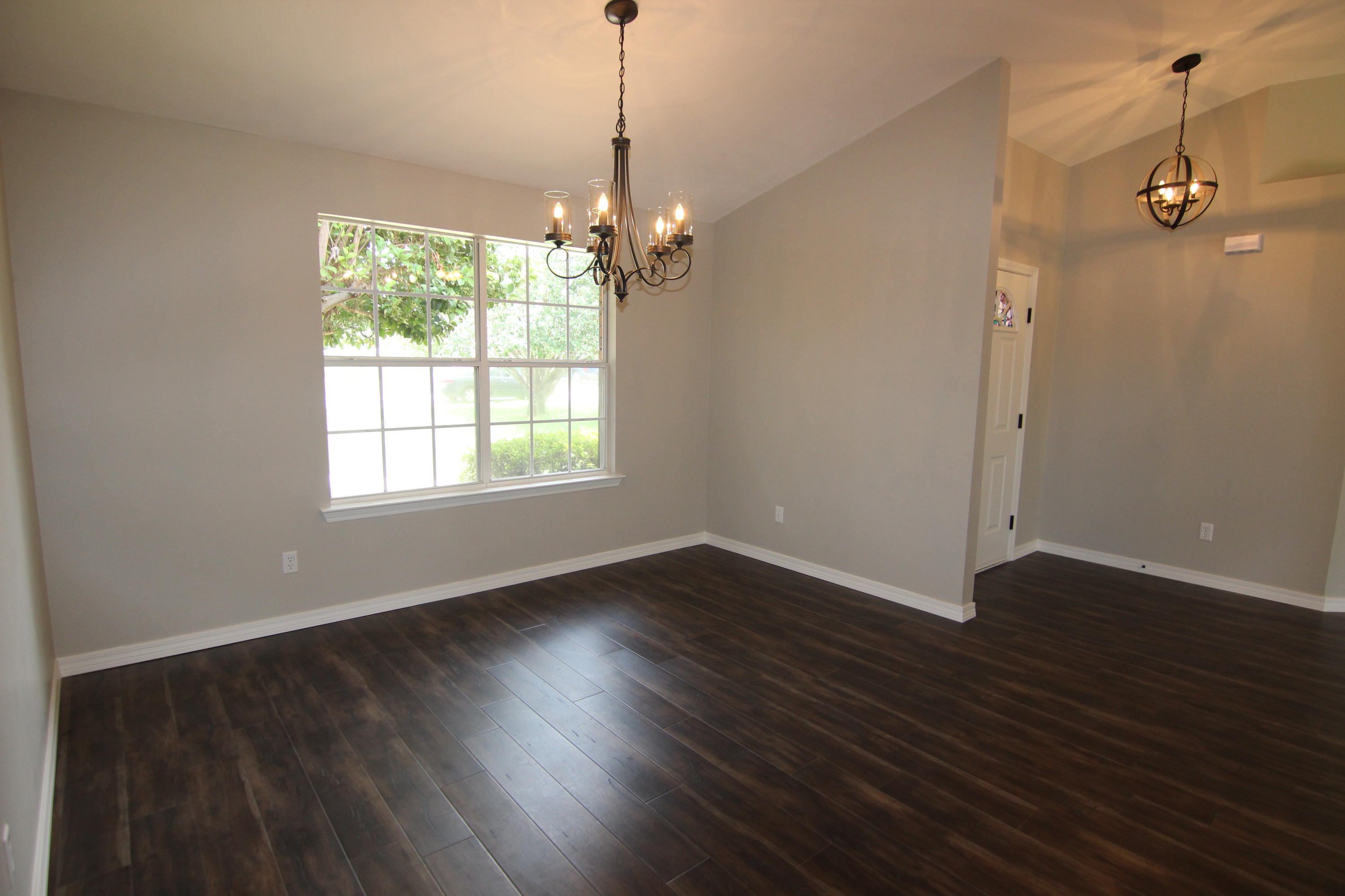 COUNTRY BREEZE ESTATES - Residential