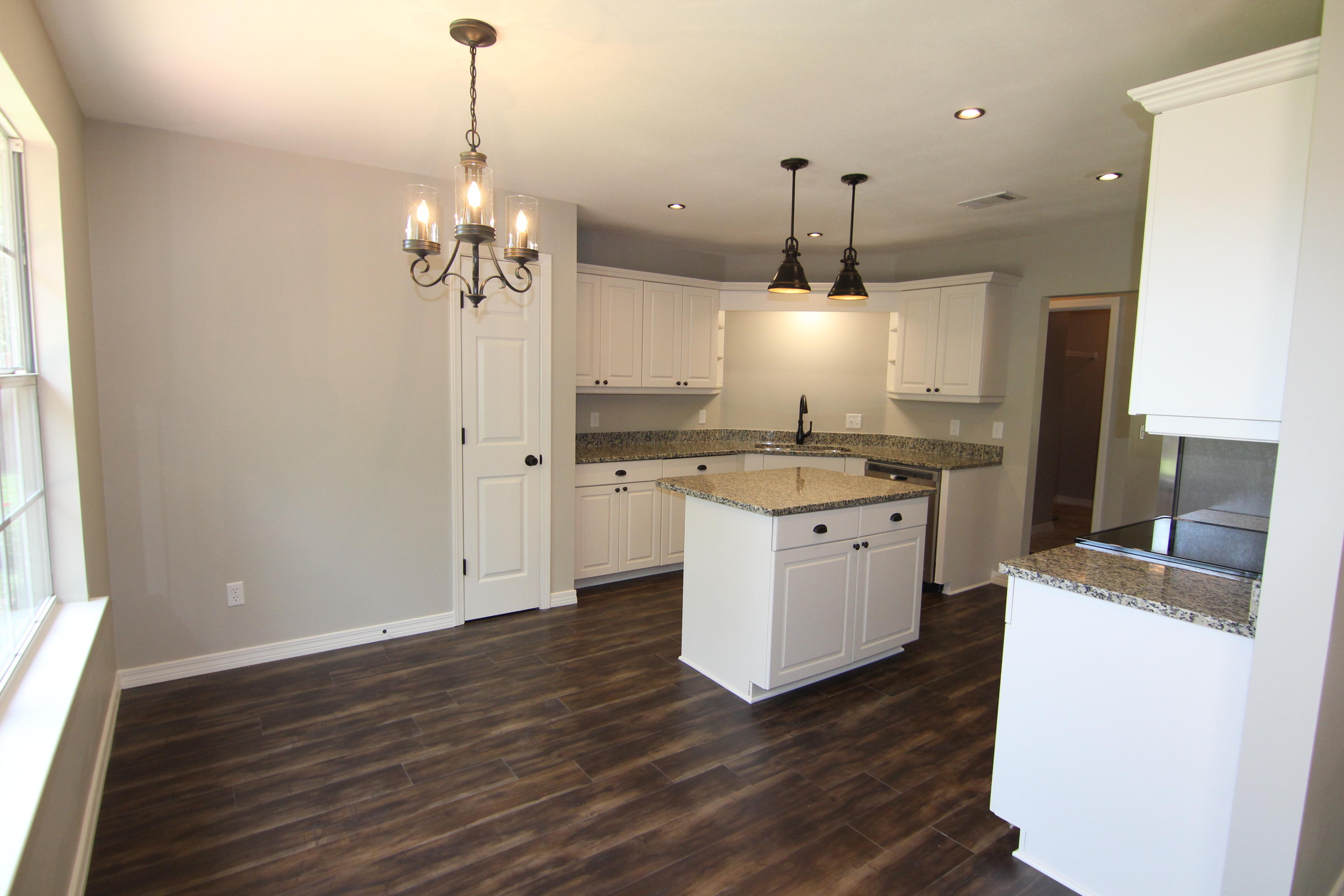 COUNTRY BREEZE ESTATES - Residential