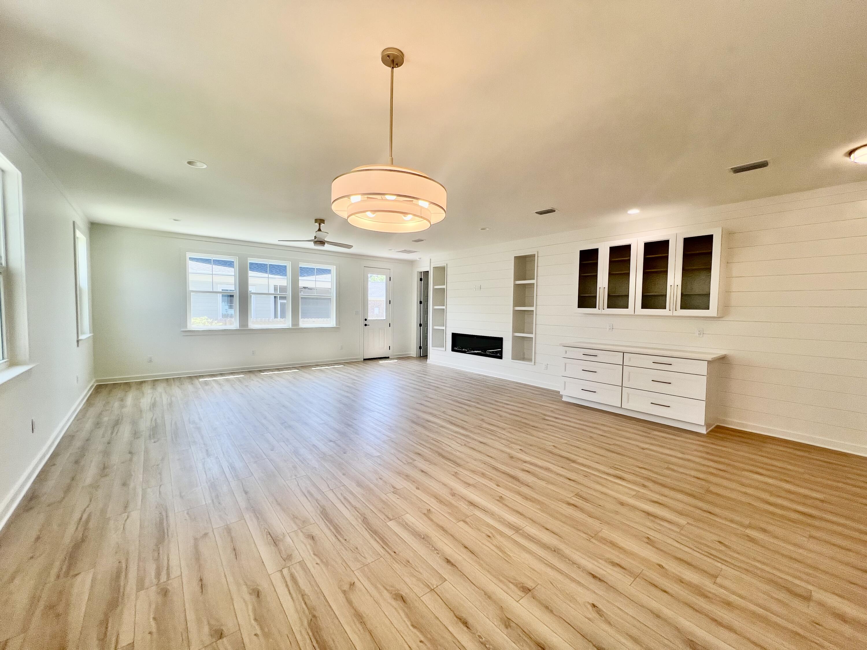 Deer Moss Creek - Residential