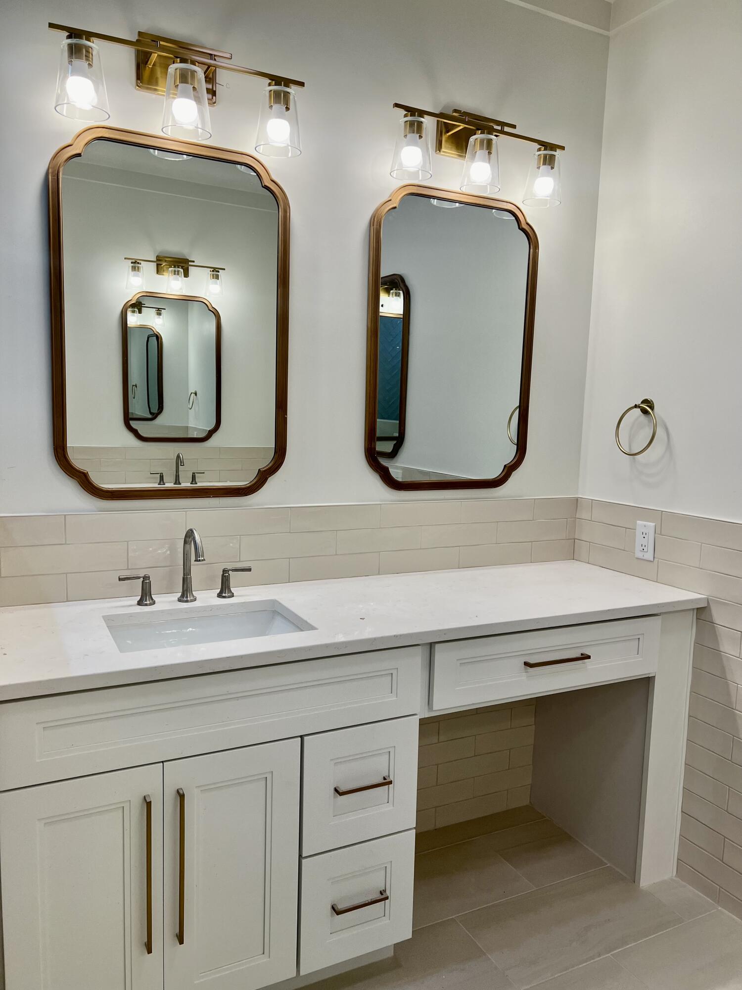 Deer Moss Creek - Residential