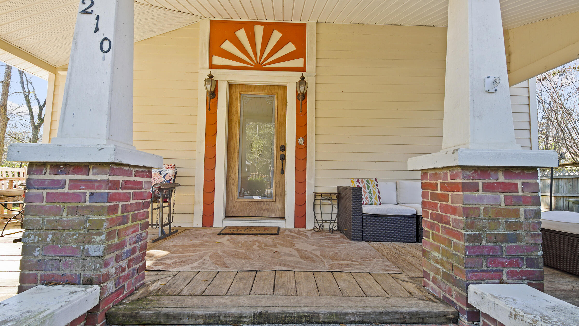 Hoyts Subdivision - Residential Lease