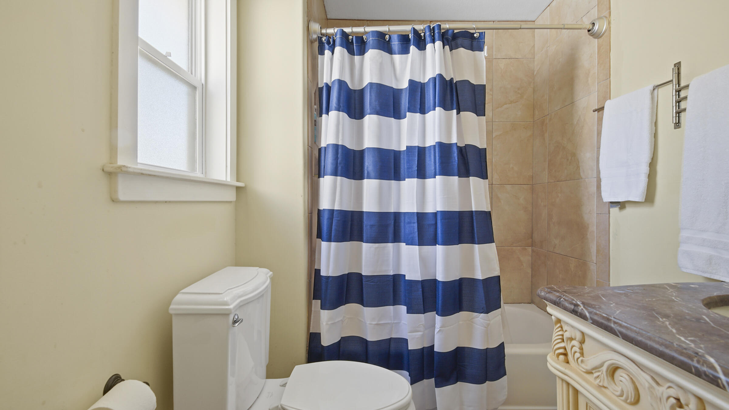 Hoyts Subdivision - Residential Lease