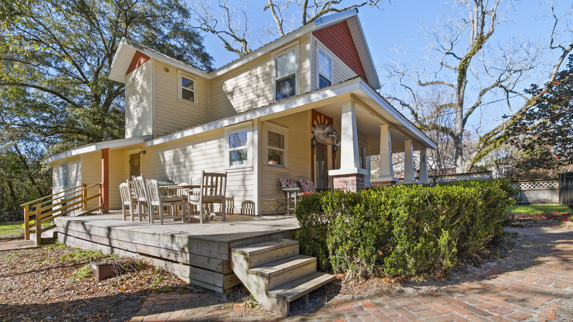 Hoyts Subdivision - Residential Lease