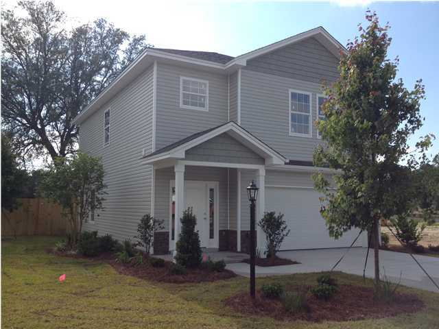*** SELLER WILL PAY MOST CLOSING COSTS (If buyer uses preferred lender Bart Swan at University Lending Group)*** Redwood Village is Niceville's Newest Community and it's easy to see why people are wanting to call it home! All homes feature granite countertops, fully fenced yards, 2 car garage, carpet and tile throughout. (Upgrades available) This floor plan boasts a spacious master bedroom and a master closet to die for! The guest bath features double vanities and the laundry room has cabinets with a utility sink. Screened (16x5) back porch. Spec sheet, floor plans, and interior options are attached. The builder is building a new home with all of the modern upgrades and sophistication you want in a home at an affordable price. What a great opportunity to buy a new construction home in