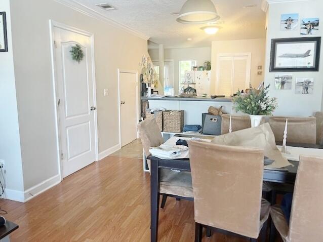 SHAY LIN T/H - Residential
