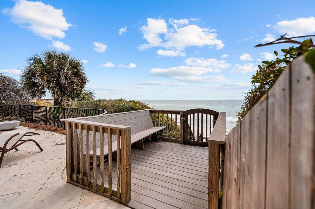 METES & BOUNDS - Land