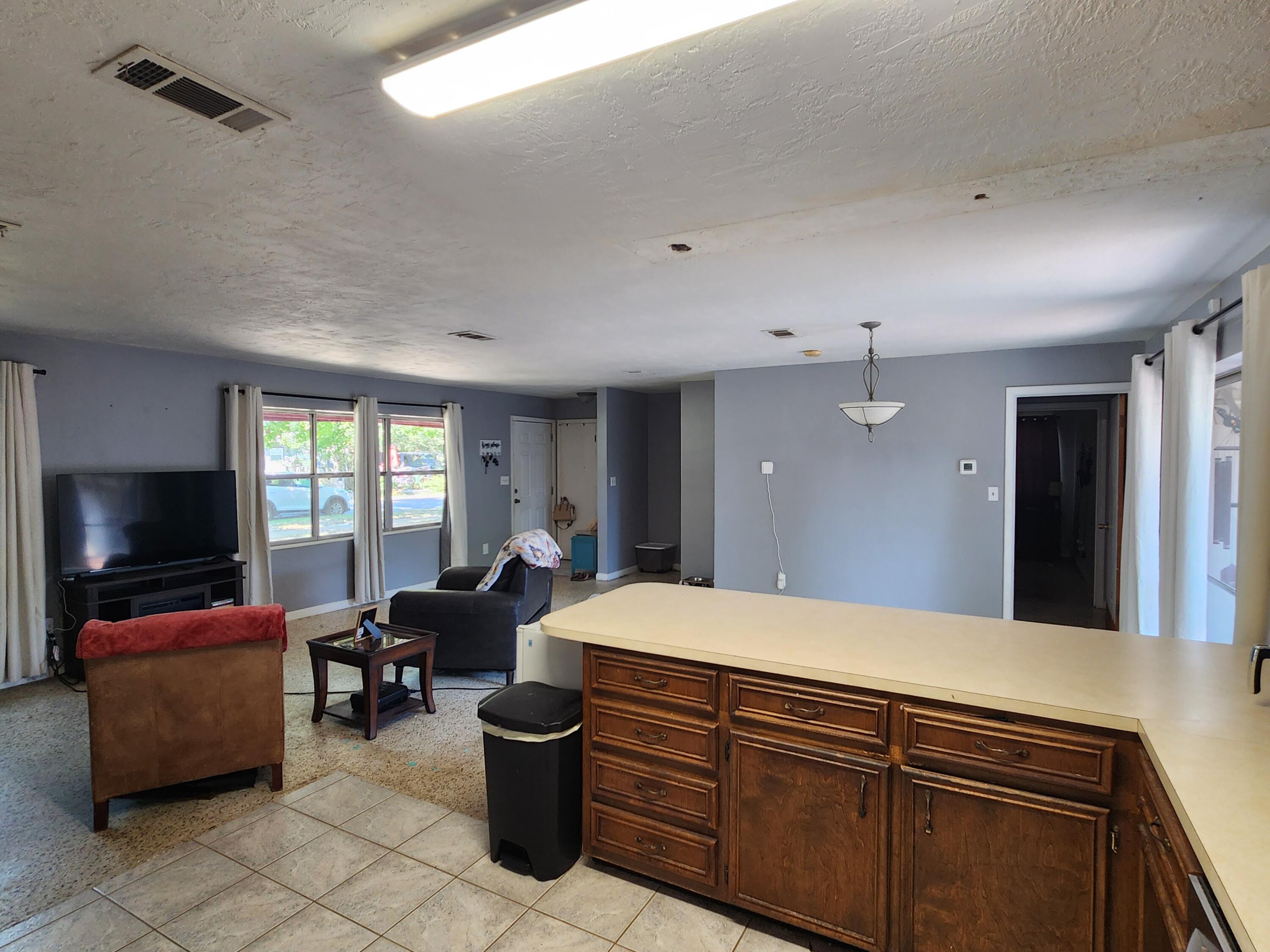 OAK TREE PARK - Residential