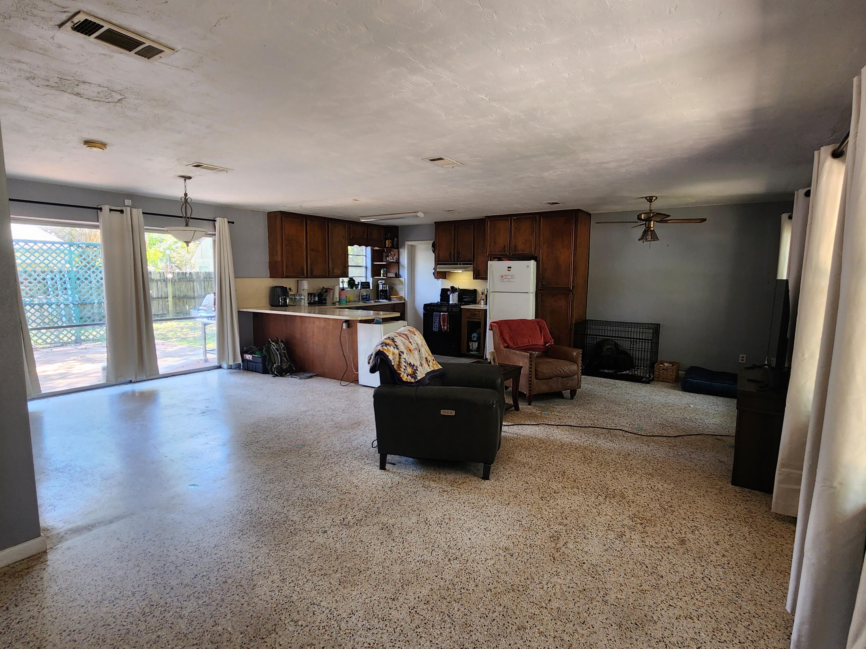 OAK TREE PARK - Residential