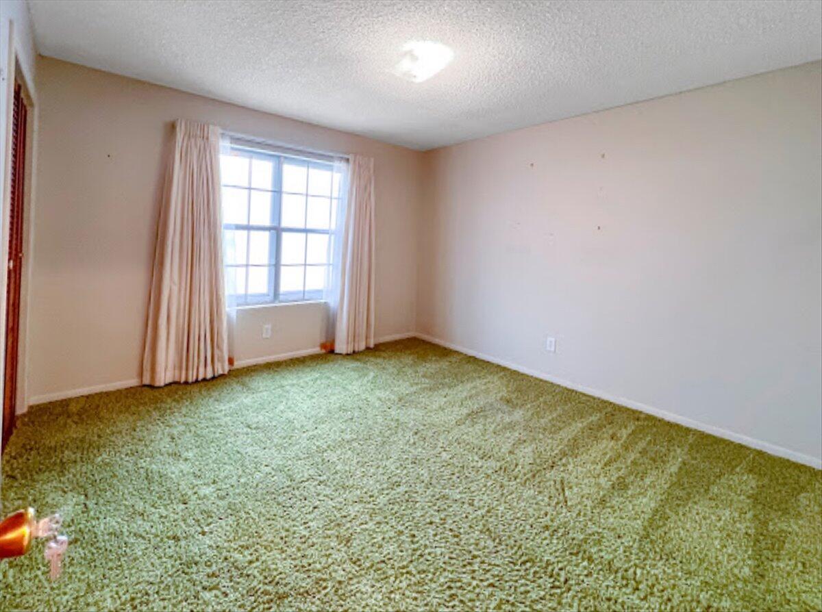 PINE LAKE ESTATES - Residential