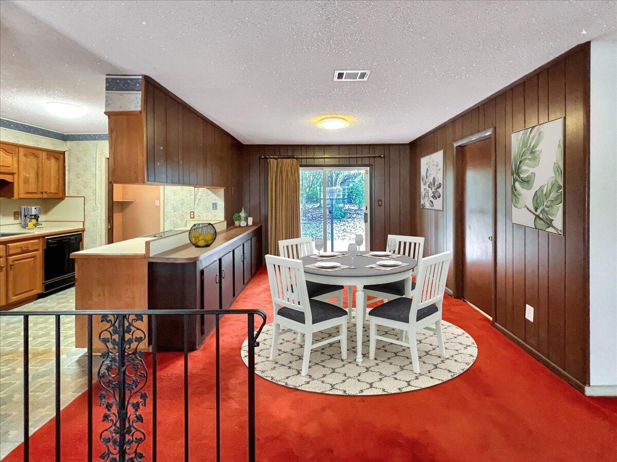 PINE LAKE ESTATES - Residential