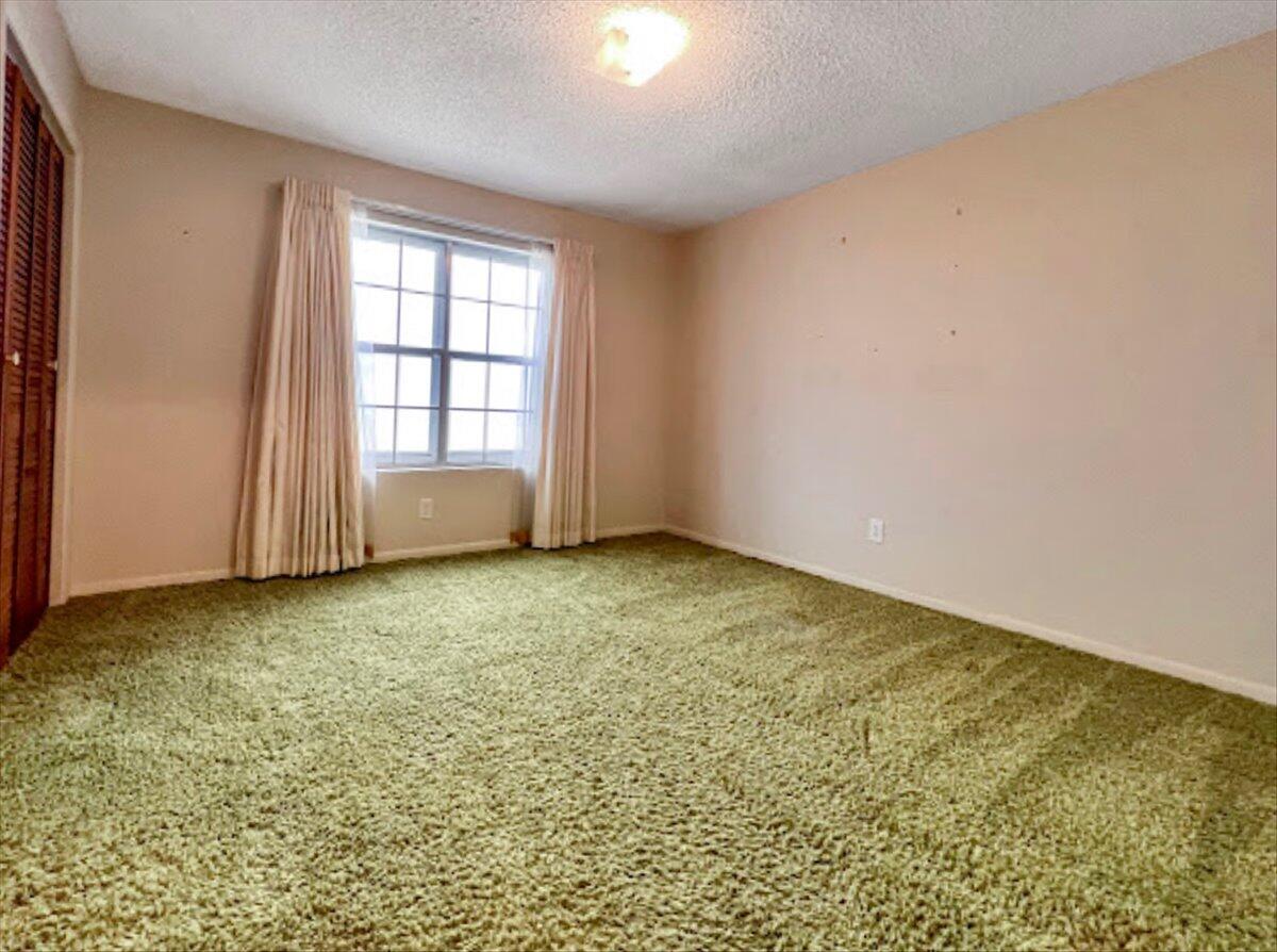 PINE LAKE ESTATES - Residential