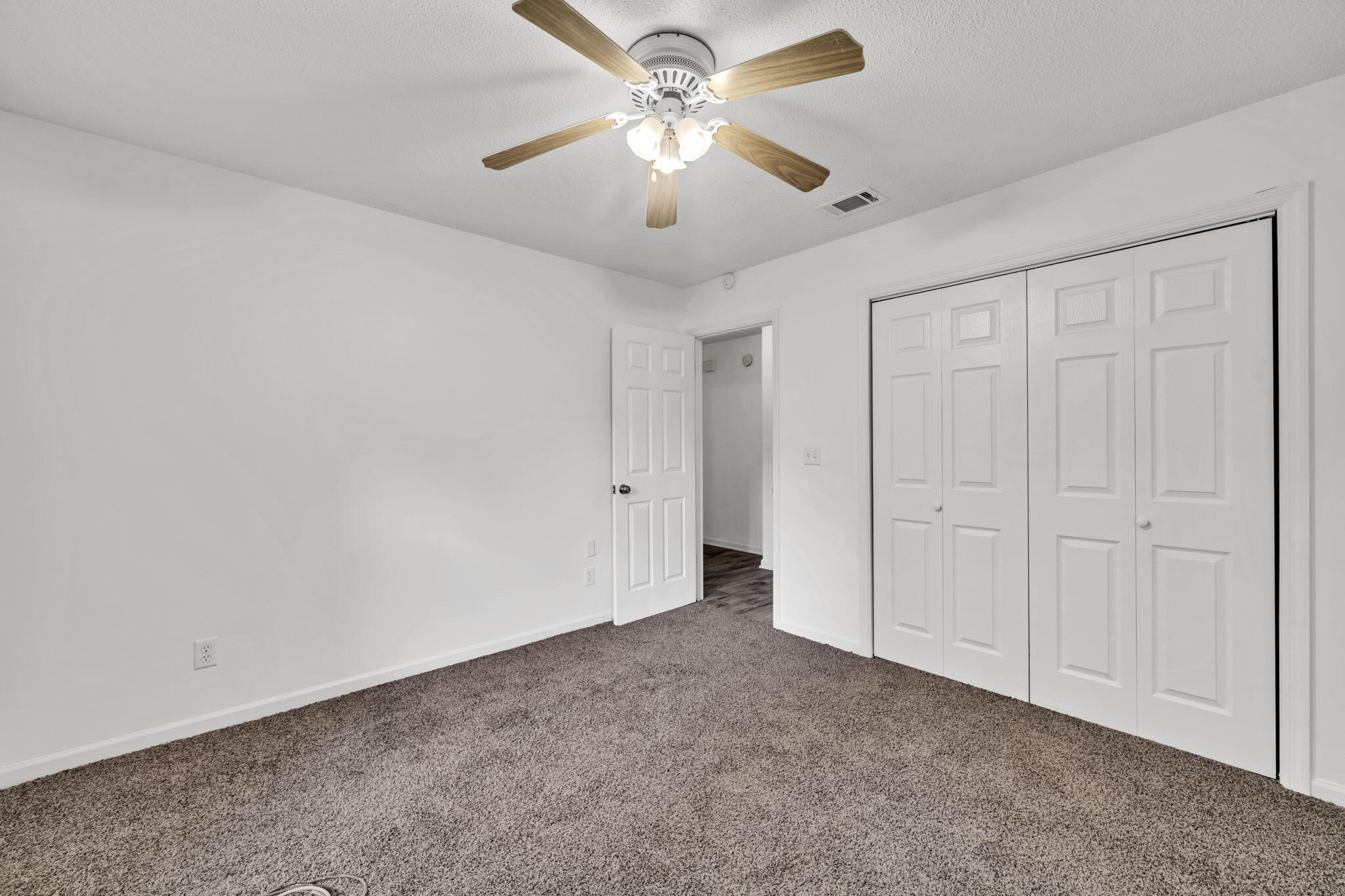 CREEKSIDE 4 - Residential Lease