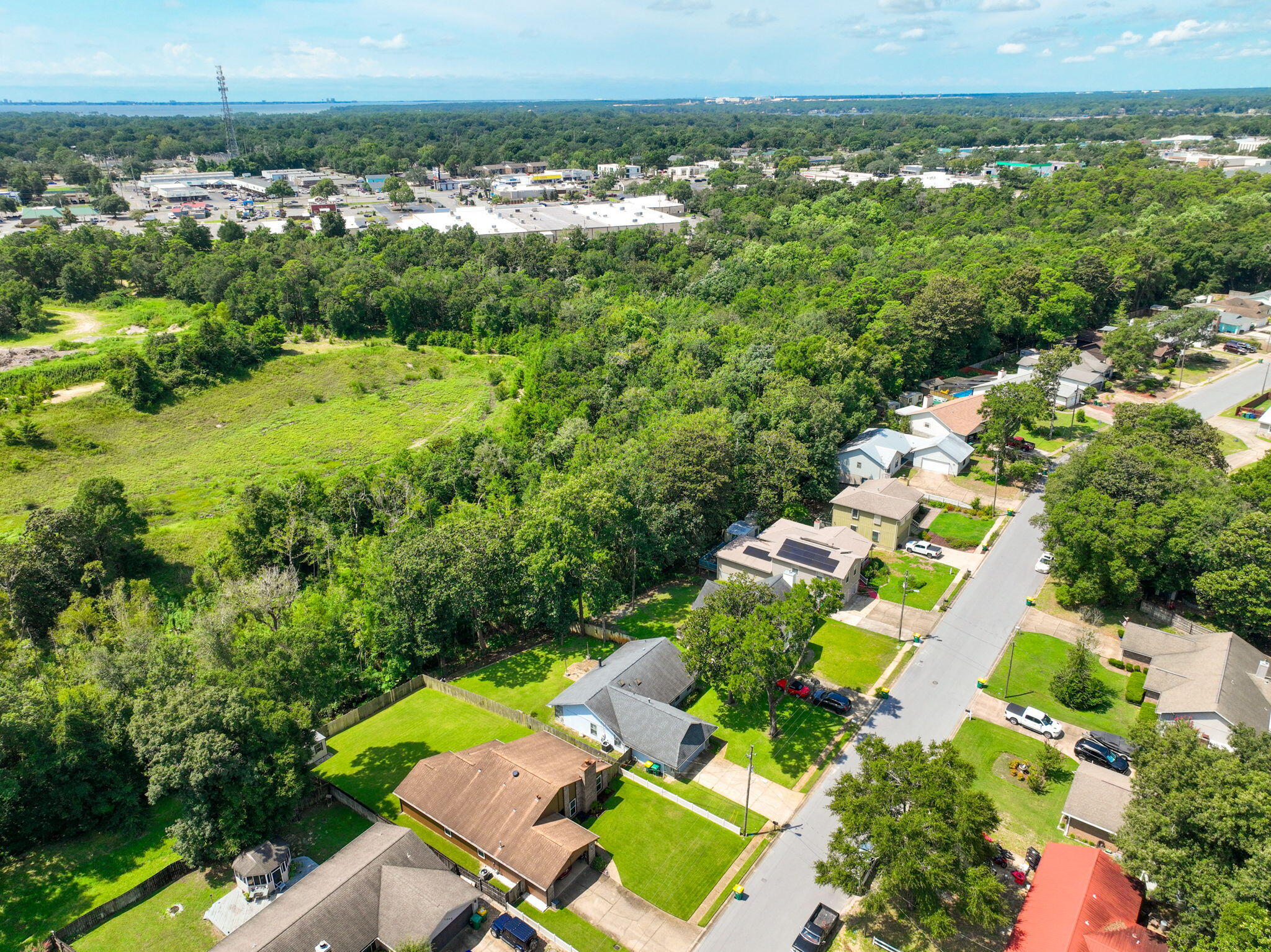 CREEKSIDE 4 - Residential Lease