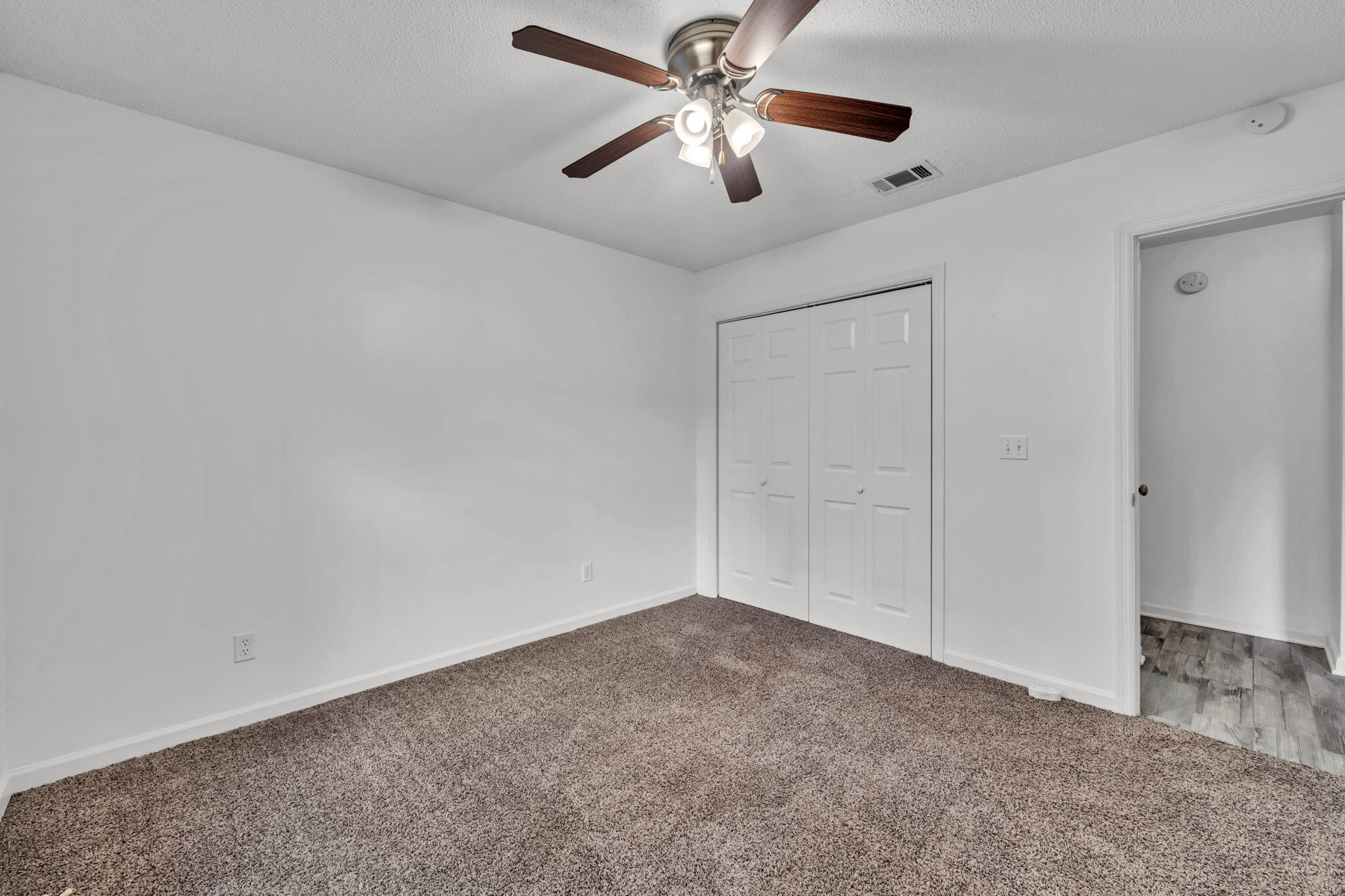 CREEKSIDE 4 - Residential Lease