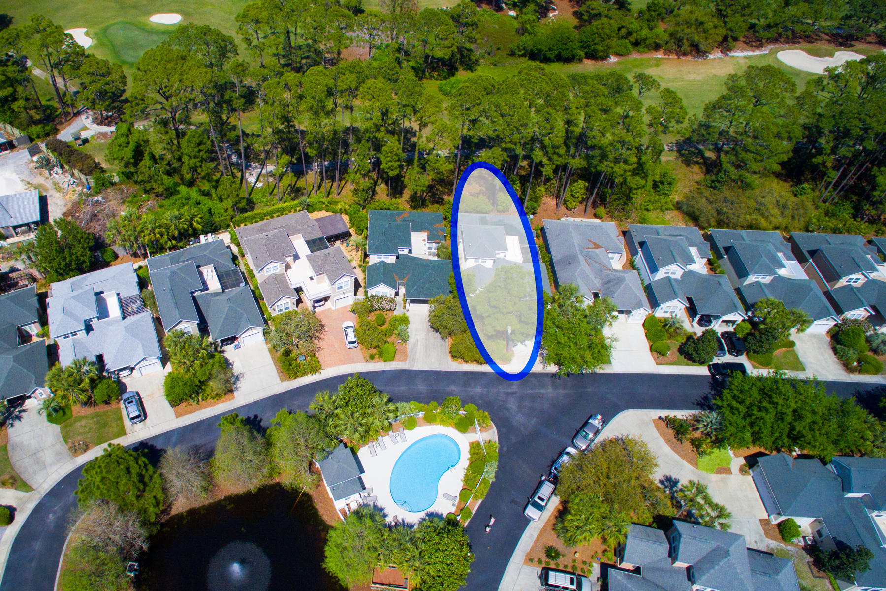 FAIRWAY VILLAS - Residential