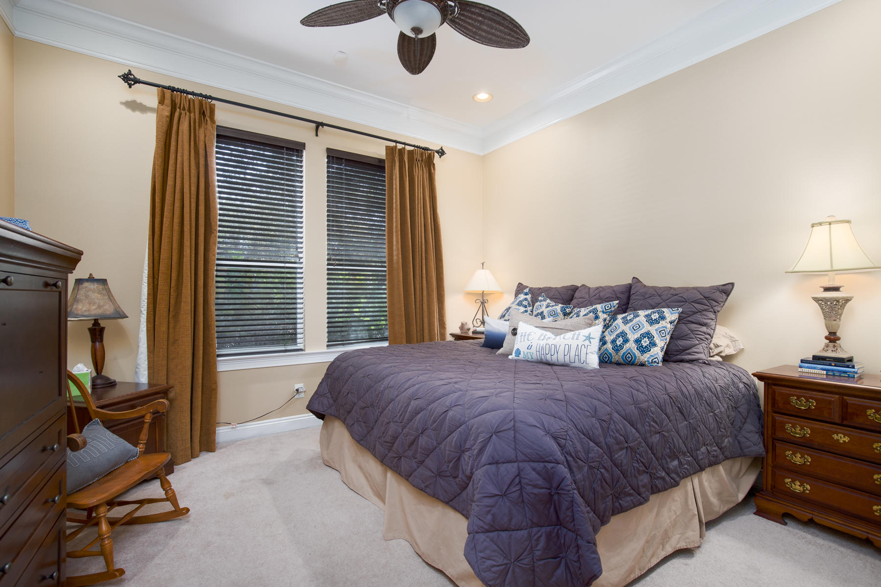 FAIRWAY VILLAS - Residential