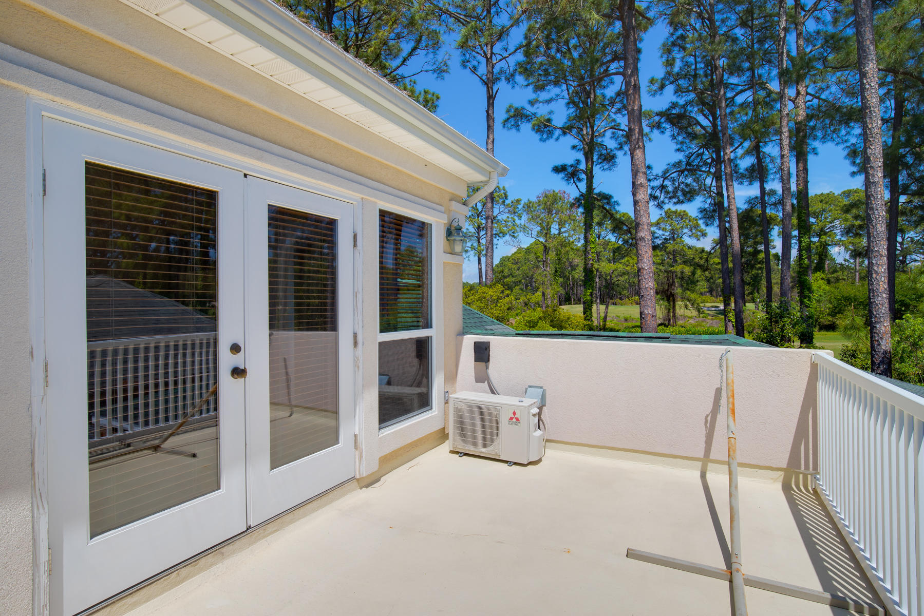 FAIRWAY VILLAS - Residential