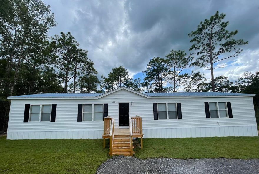 Newly Renovated and Updated! If you are looking for a Beautiful home in an up and coming neighborhood, look no further!This 3 BR 2 BA beauty offers a stone fireplace, walk in closets, large laundry room, separate dinning and breakfast nook/office area. This home has endless possibilities for your designs and decor!Call today to set up your viewing appointment.Buyer to verify all measurements.