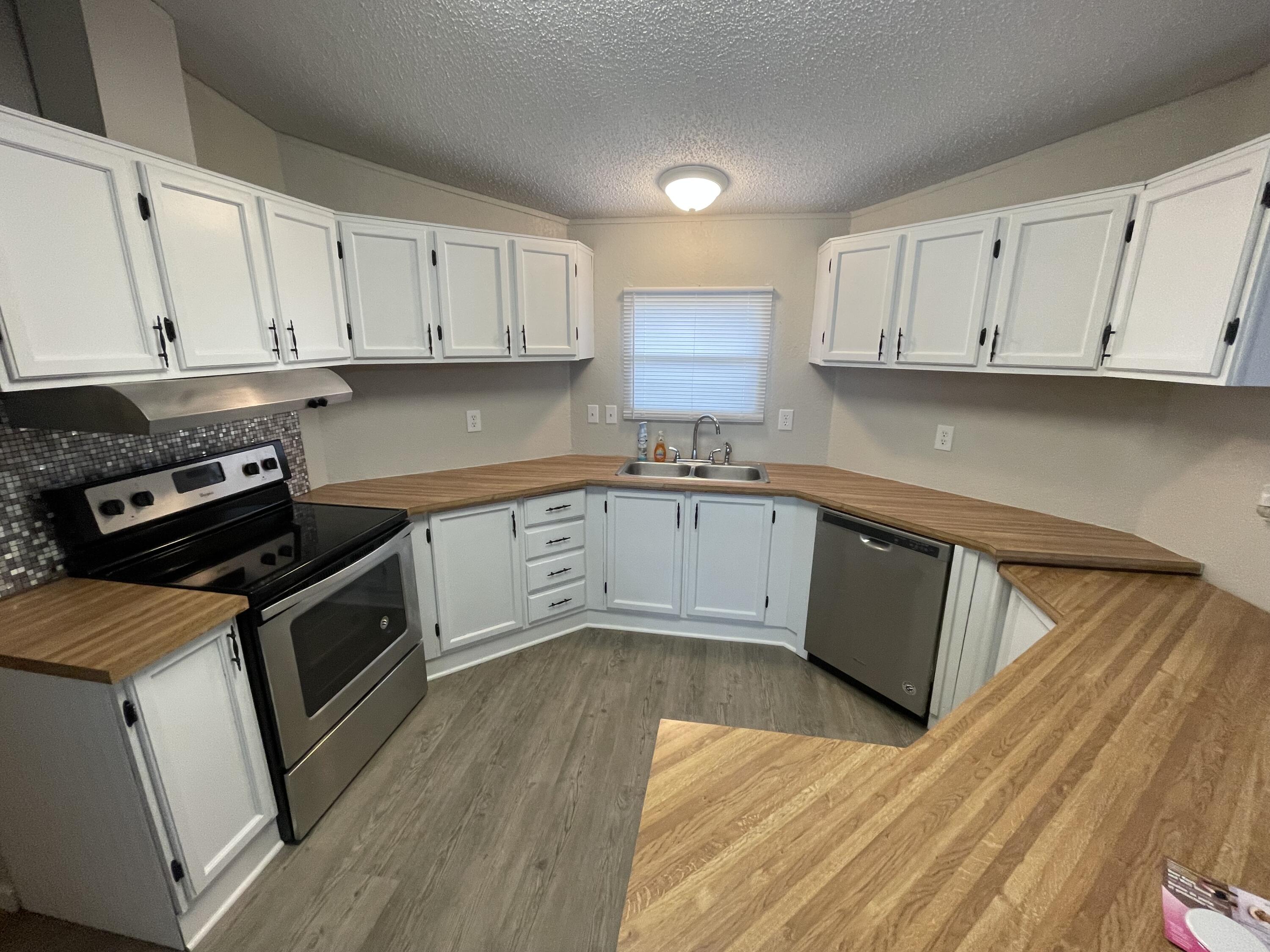 OAKRIDGE - Residential