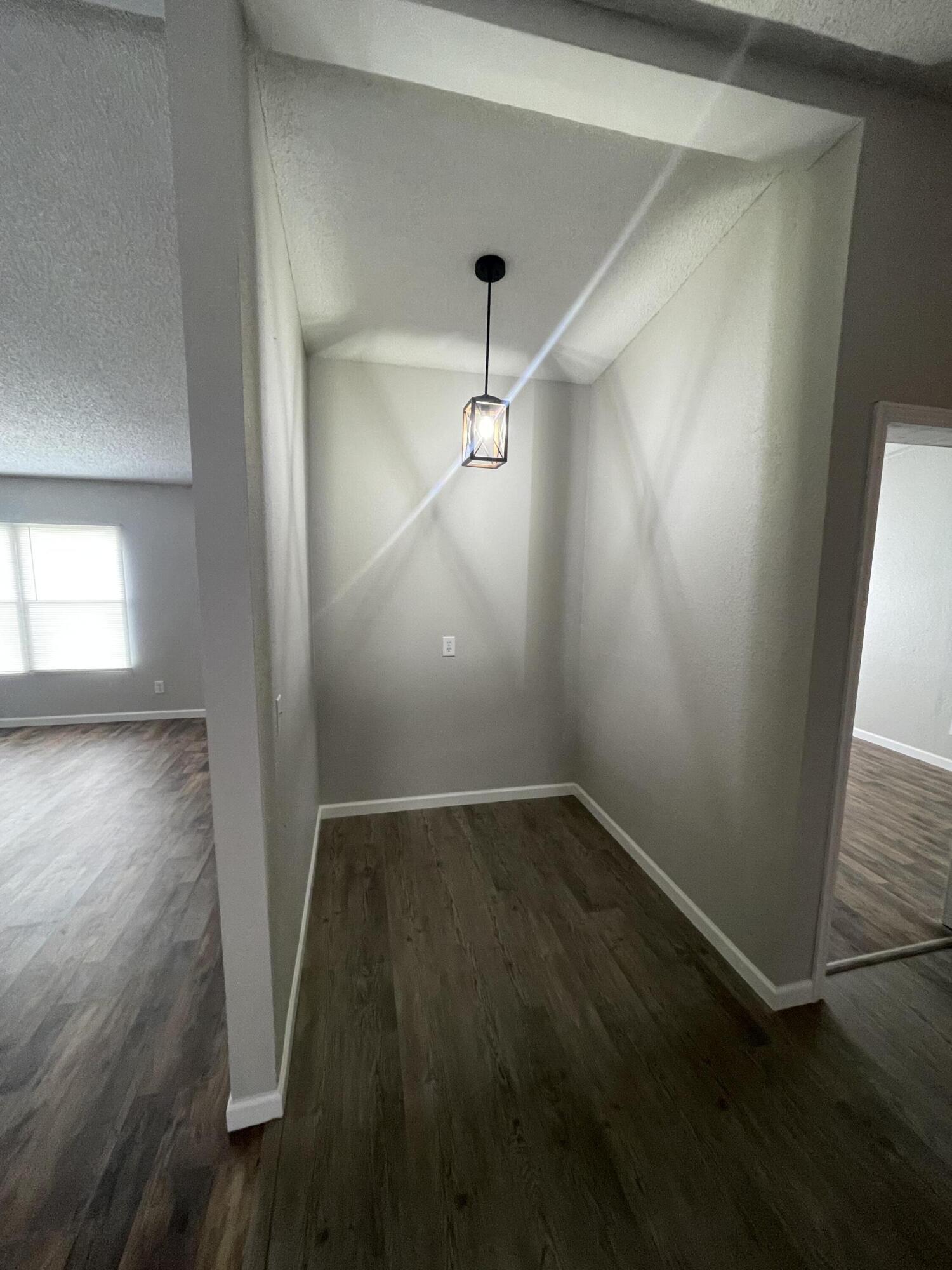 OAKRIDGE - Residential