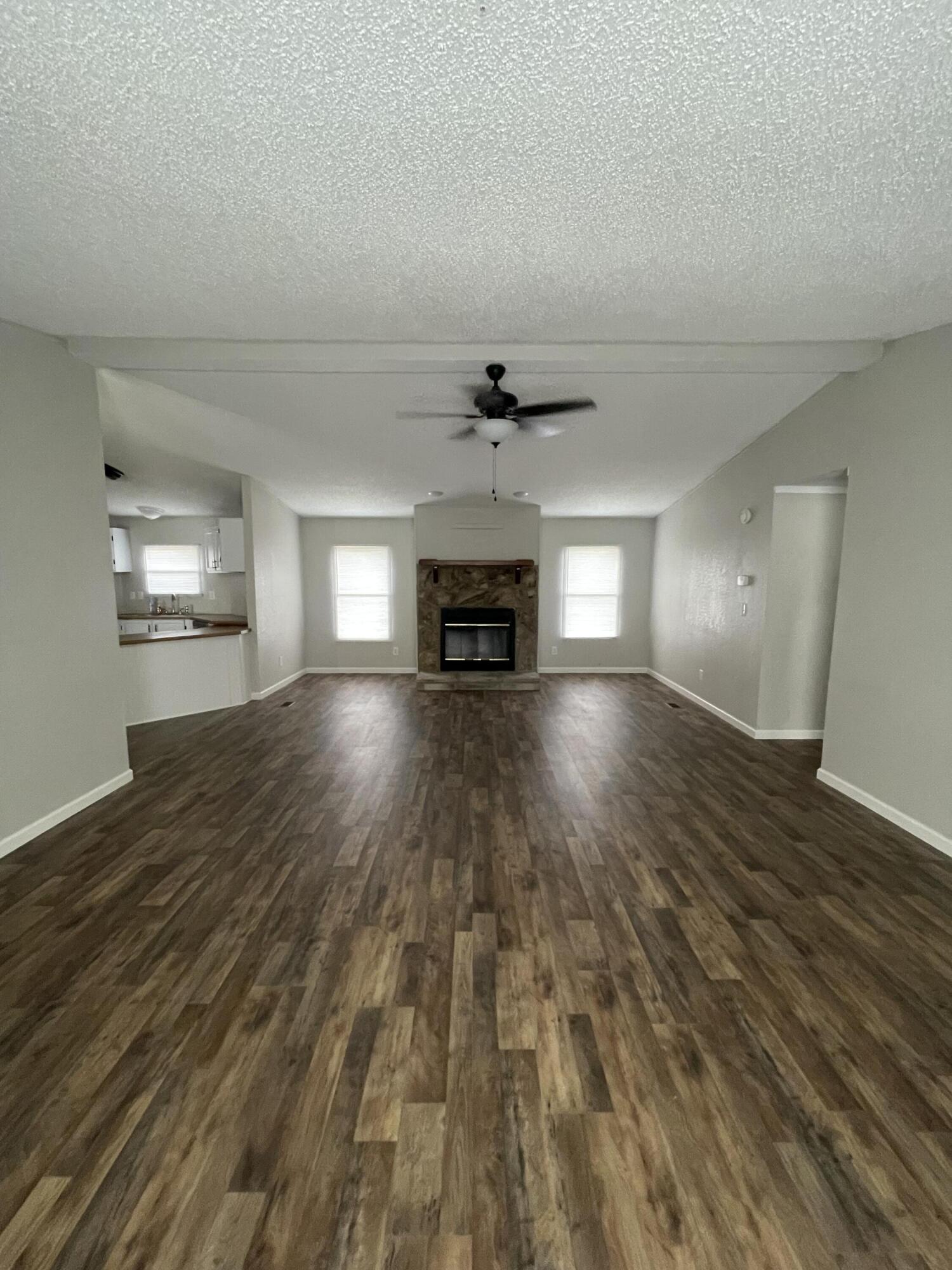 OAKRIDGE - Residential