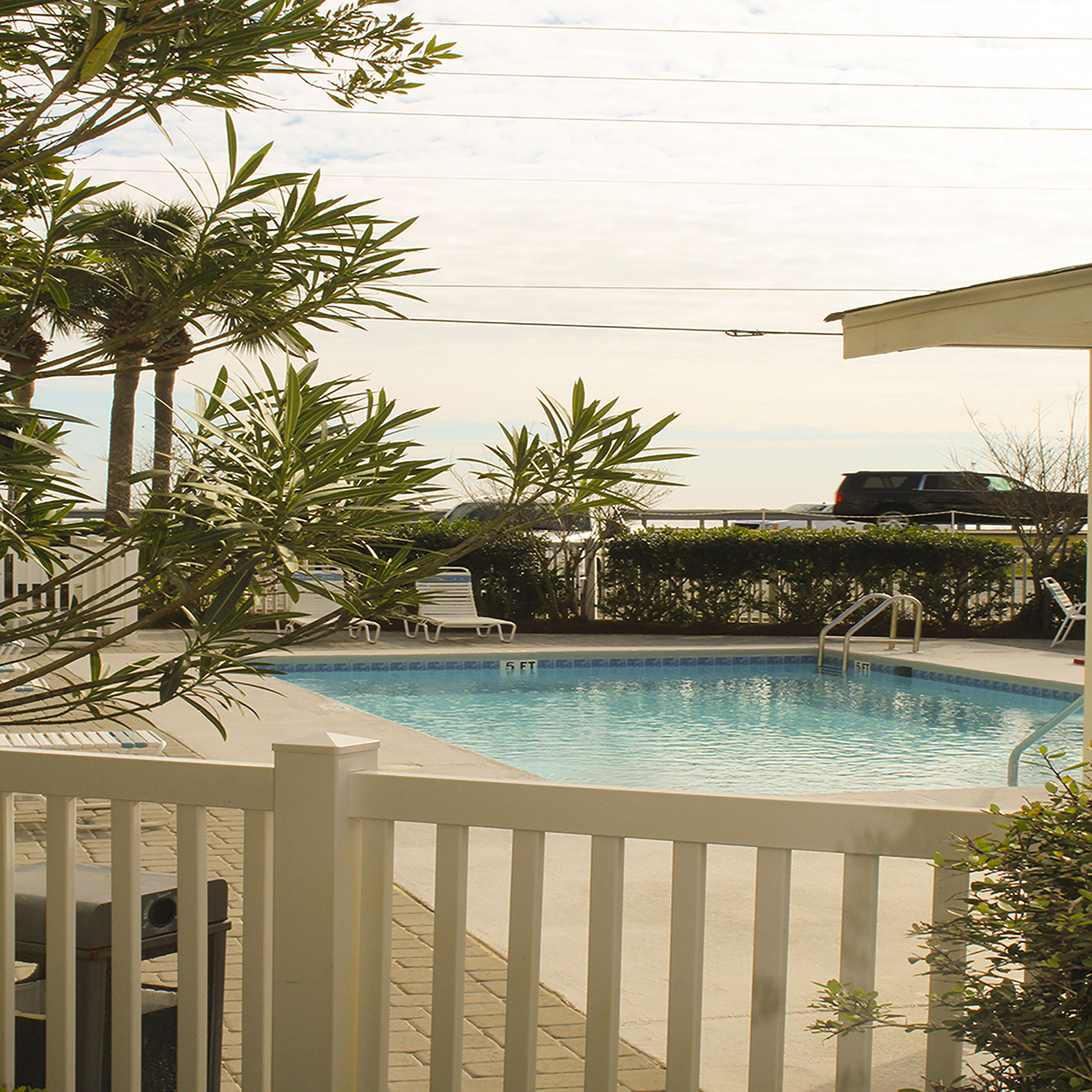 SUMMERSPELL CONDO - Residential